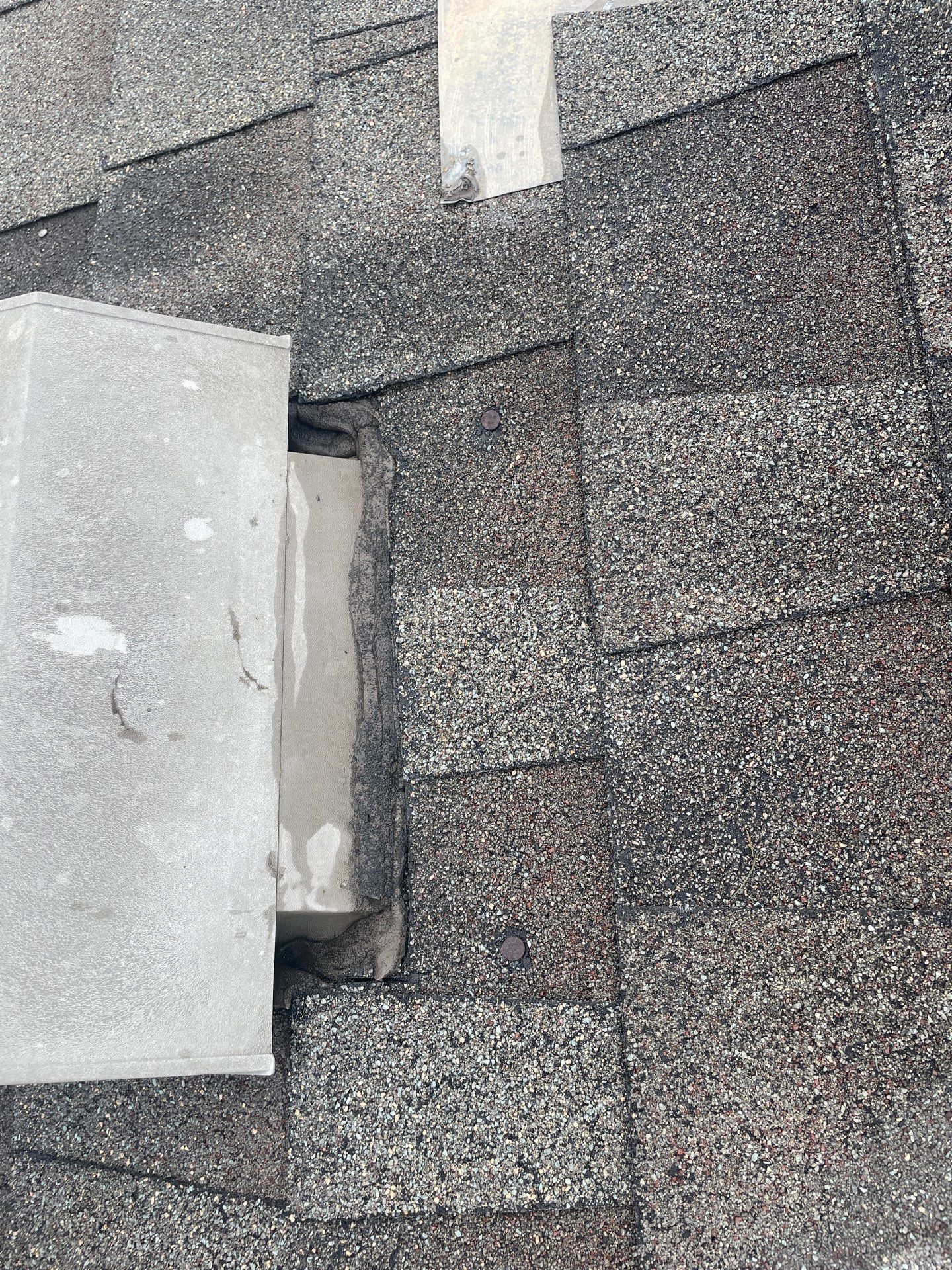 Hail Damage using Owen's Corning Duration (Lifetime) Shingles by Roof Repair Company