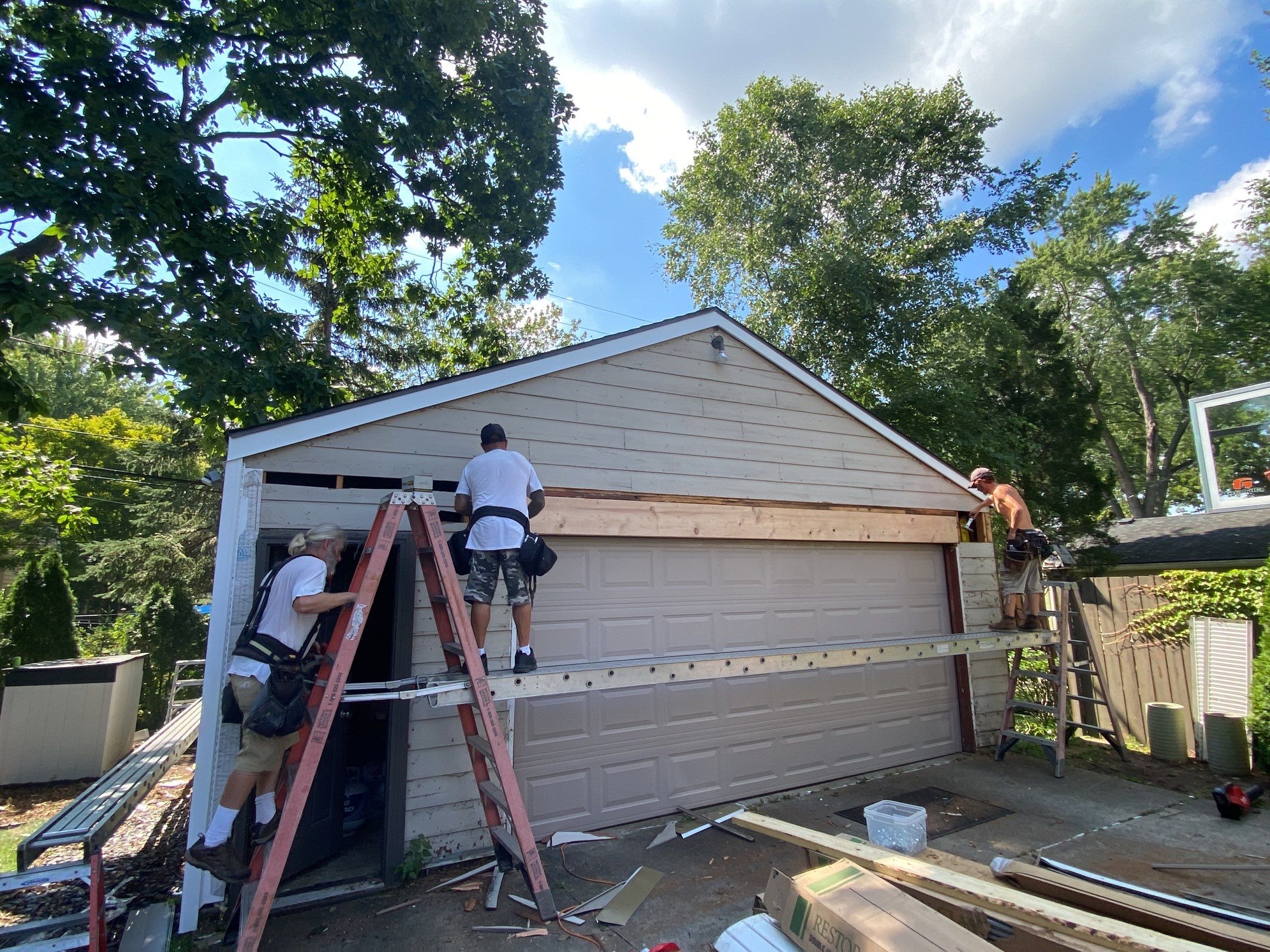 Siding Replacement using CertainTeed Restoration Classis D4 by 180 Contractors