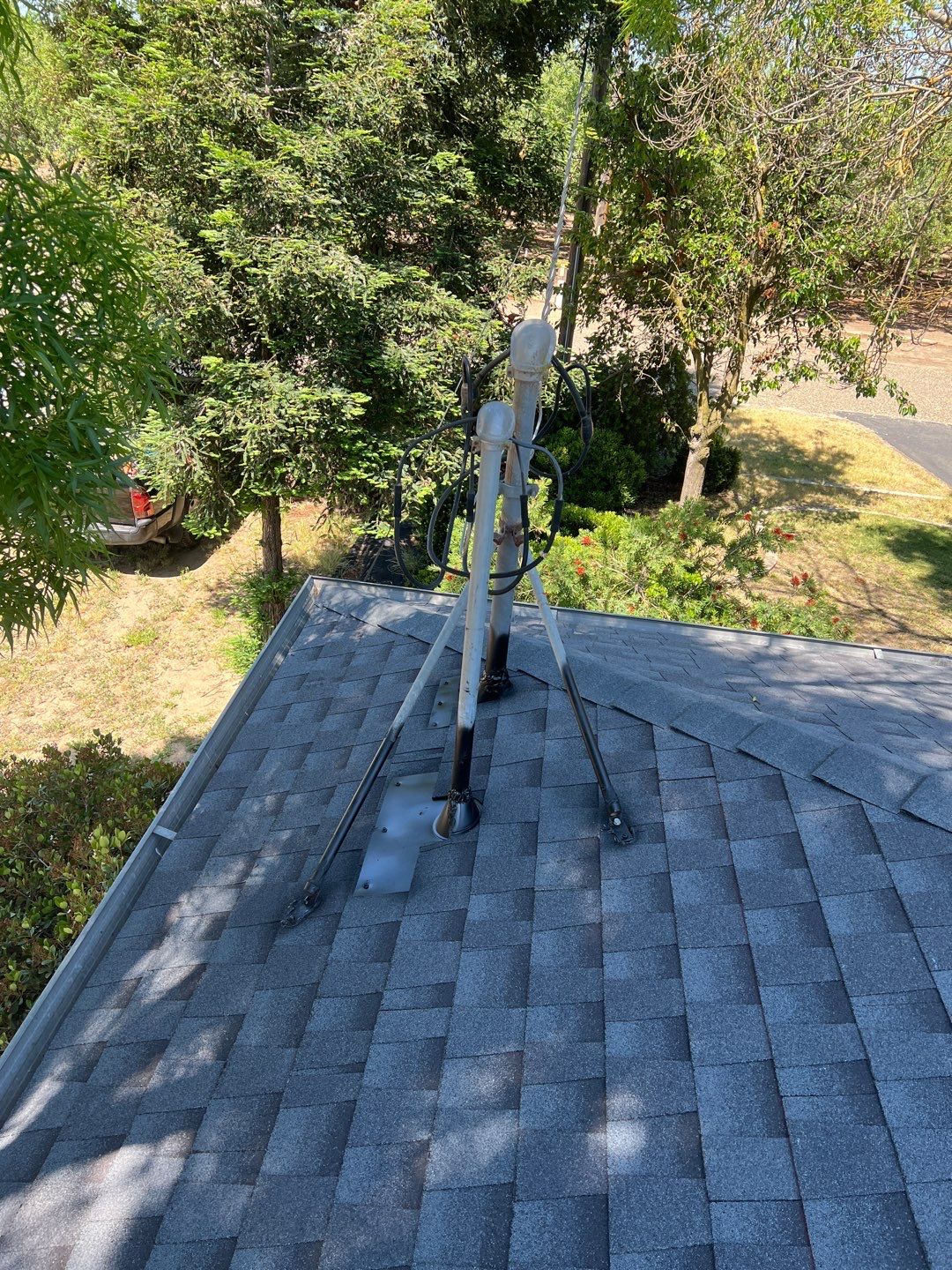 GAF Timberline HDZ-RS shingle project by Straight Edge Roofing Inc