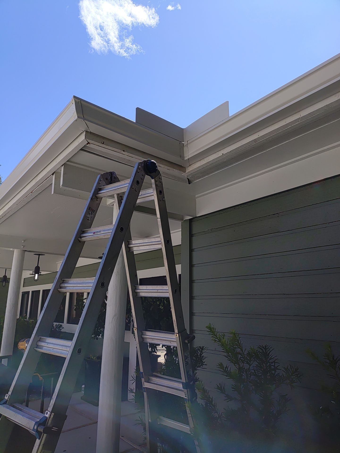 7-Inch Seamless Gutters Installed in Sarasota FL by Gutter Professor by Gutter Professors
