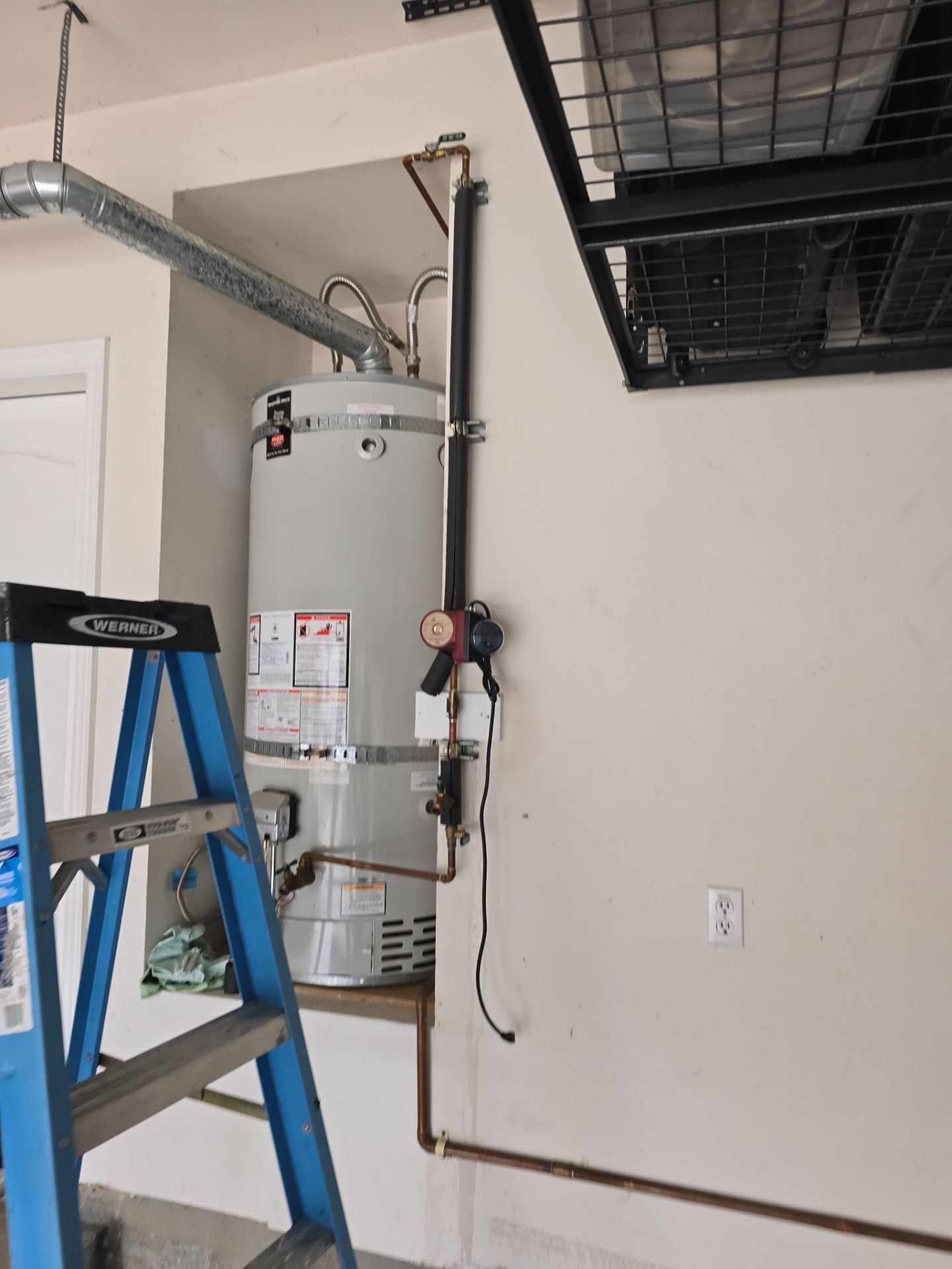 Fixing Water Leak by Us Plumbing