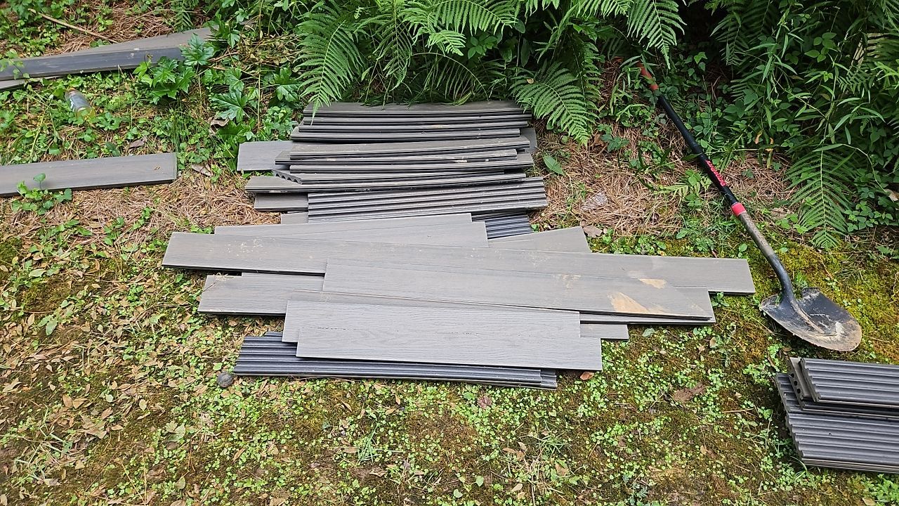Jameswood Lane - Composite Deck Build by Pillar and Pine