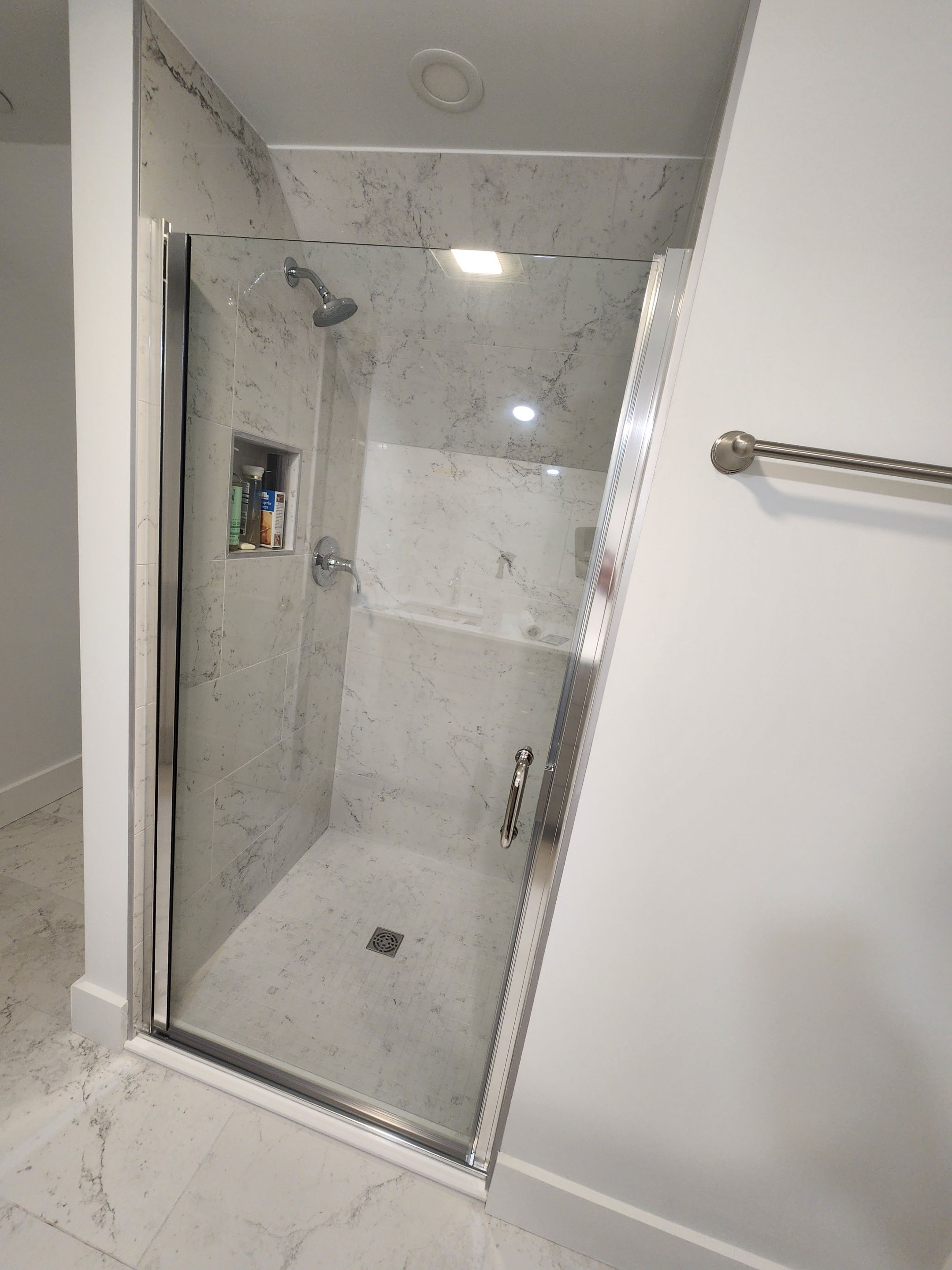 Shower using Alumax 300CV Semi-Frameless Shower by Cheshire Glass Company