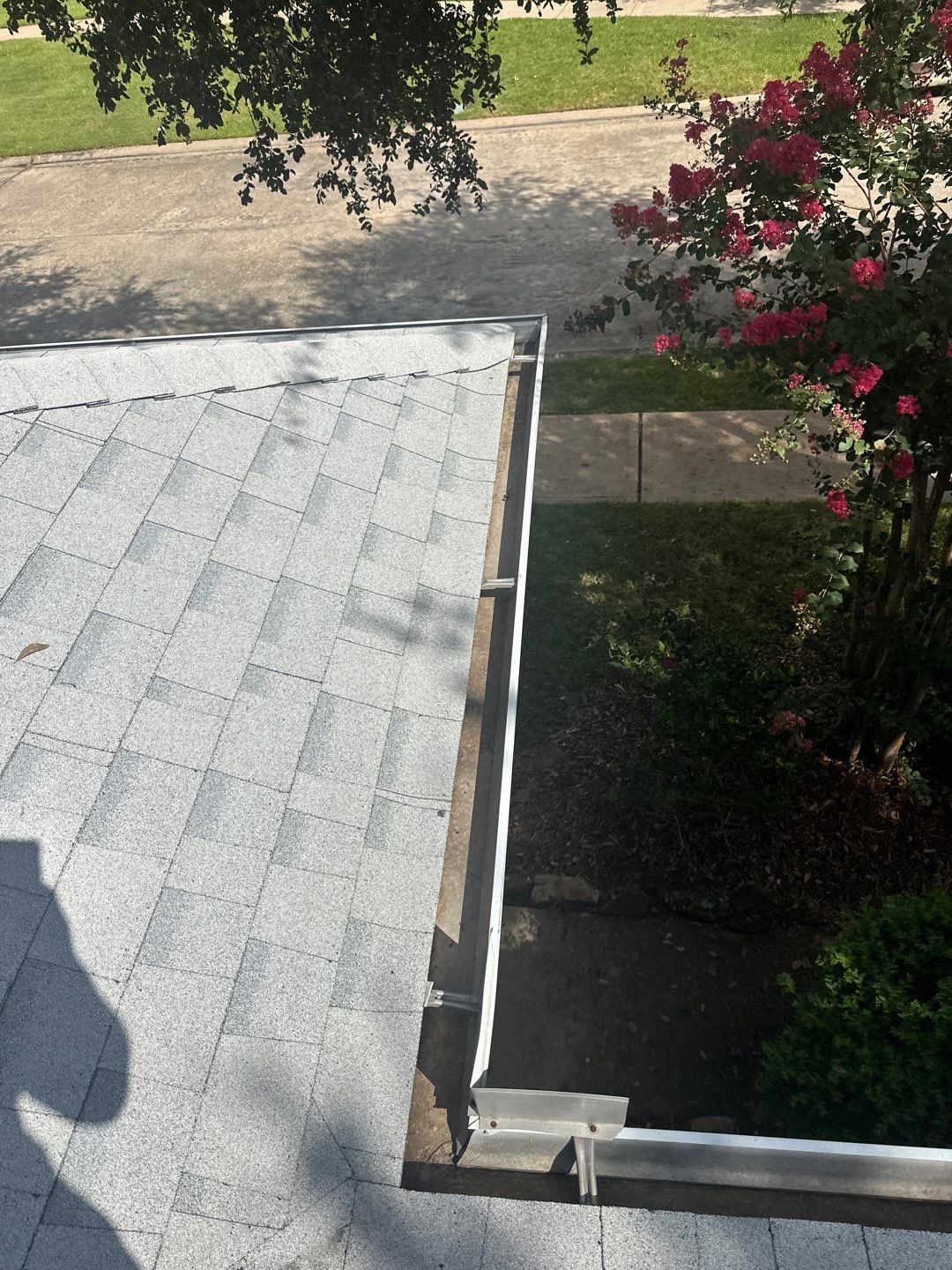 Hail Damage using Owen's Corning Duration (Lifetime) Shingles by Roof Repair Company