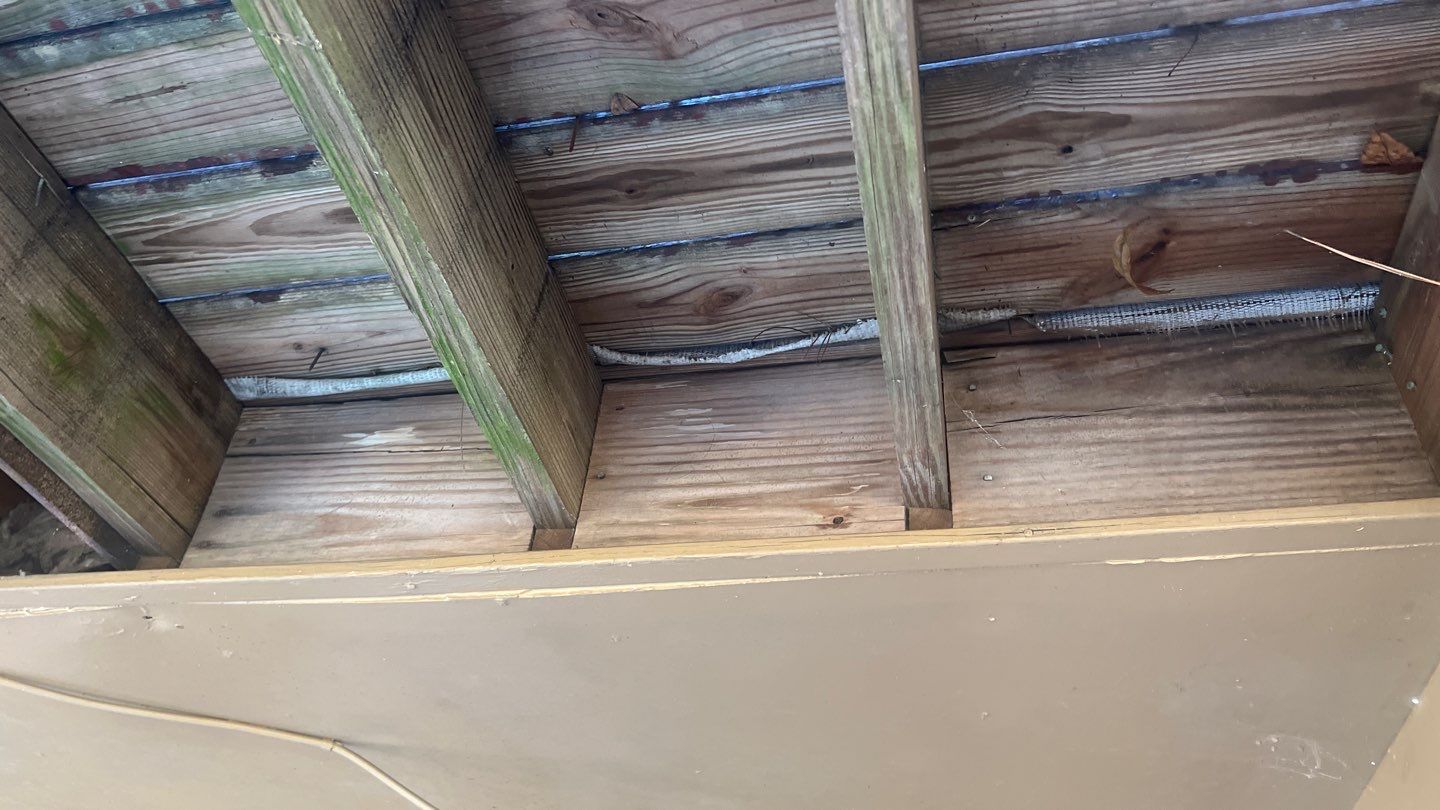 Shades Crest - Deck by Pillar and Pine