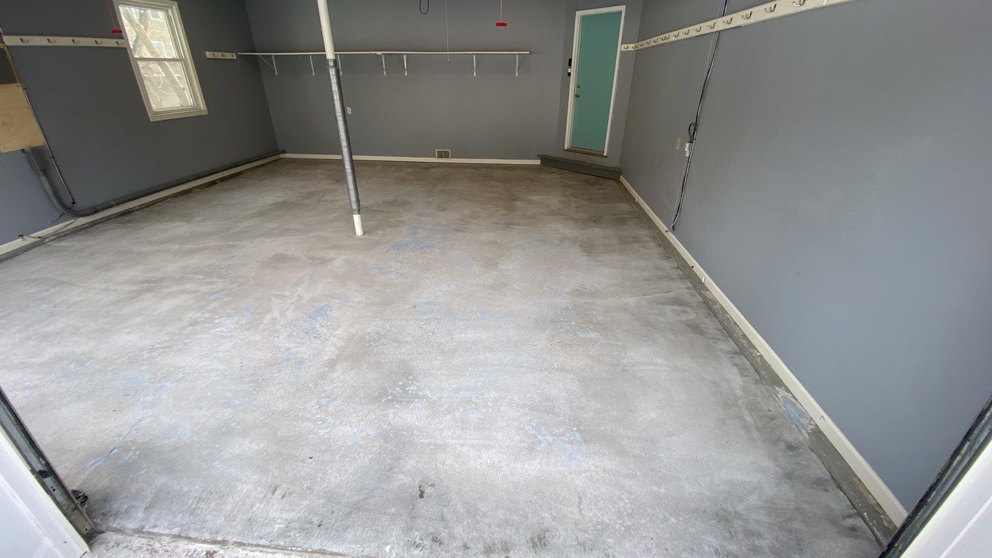 Garage using Domino  by Select Painting, Coatings & Garage Cabinets