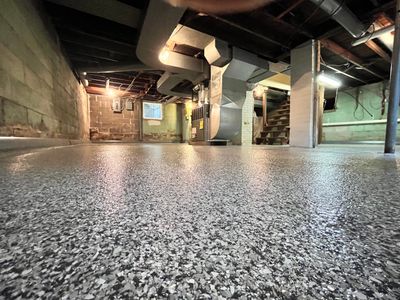 Gravel Flake Basement Floor 