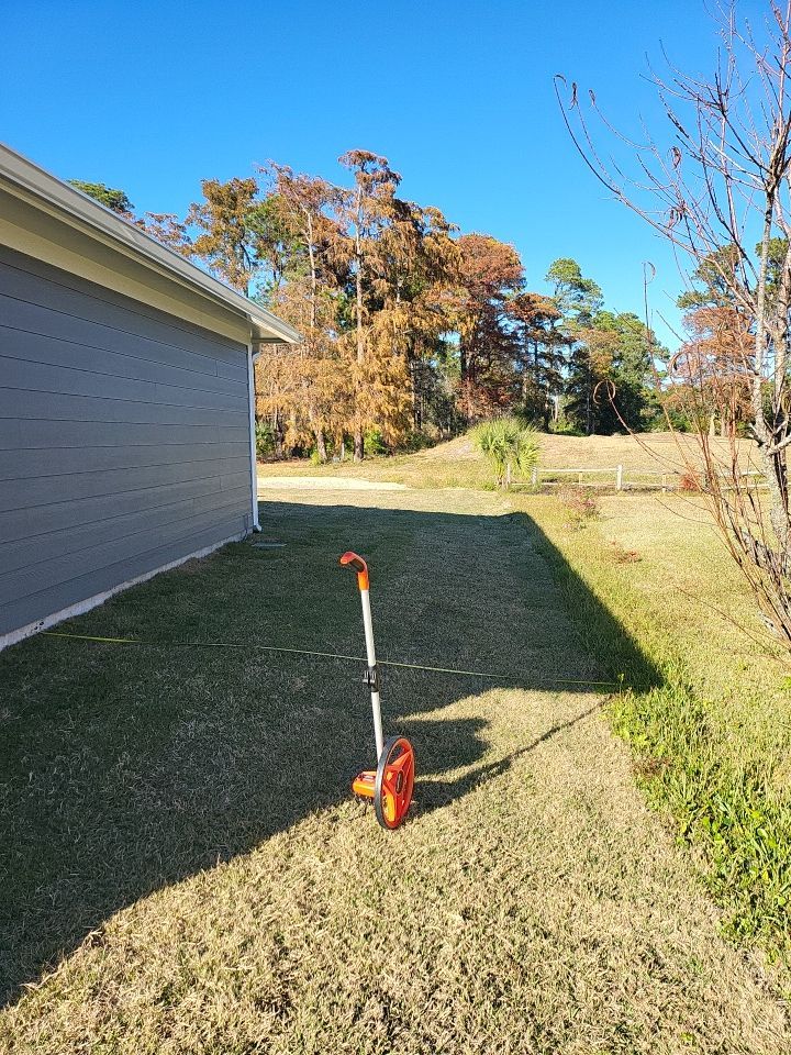 You can never go wrong with Horizontal by Hip Square Fence Inc.
