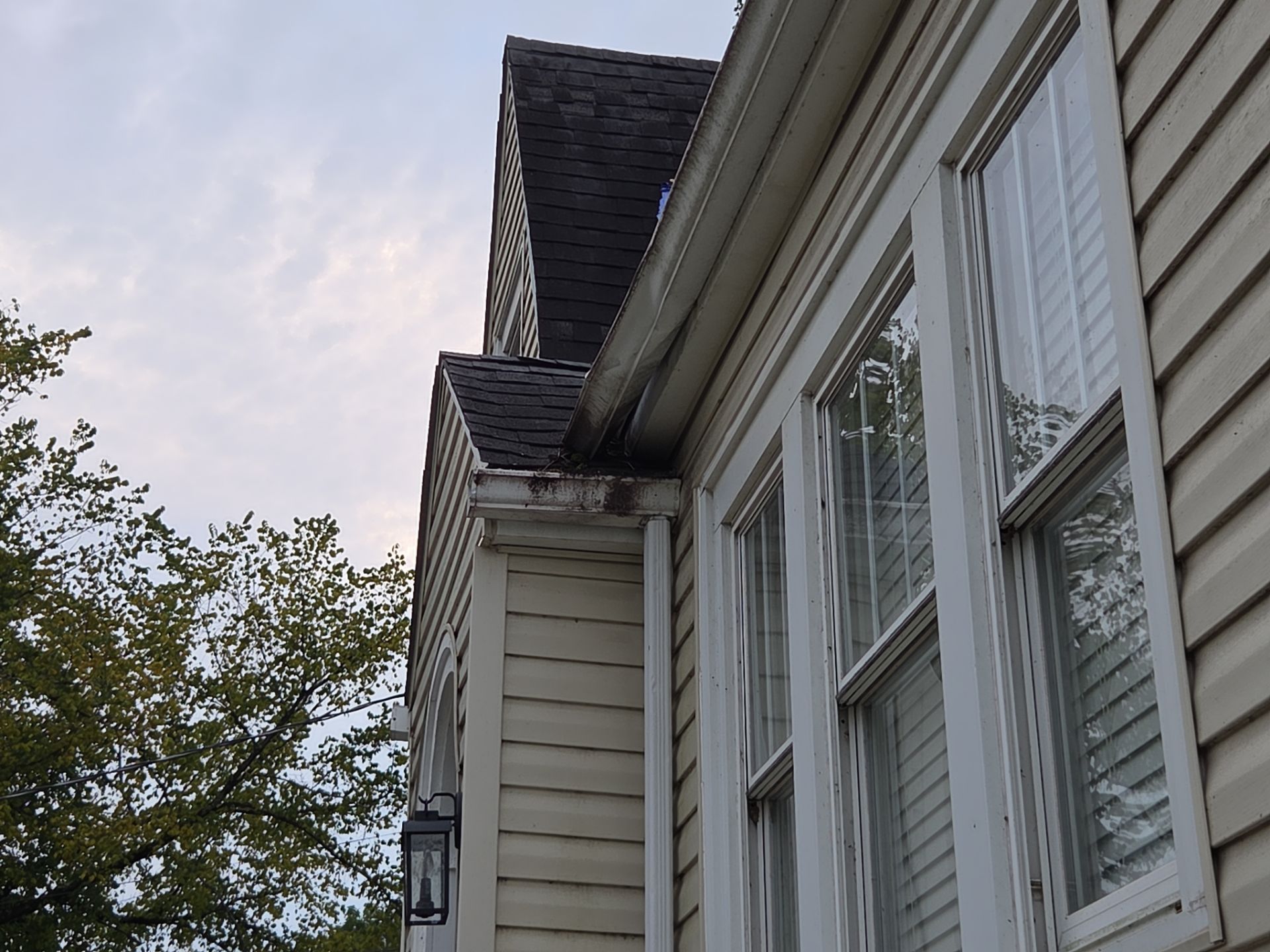 Charleston WV IKO Dynasty Roof Replacement – Premium Asphalt Shingles & Expert Installation by Mr. Roofer