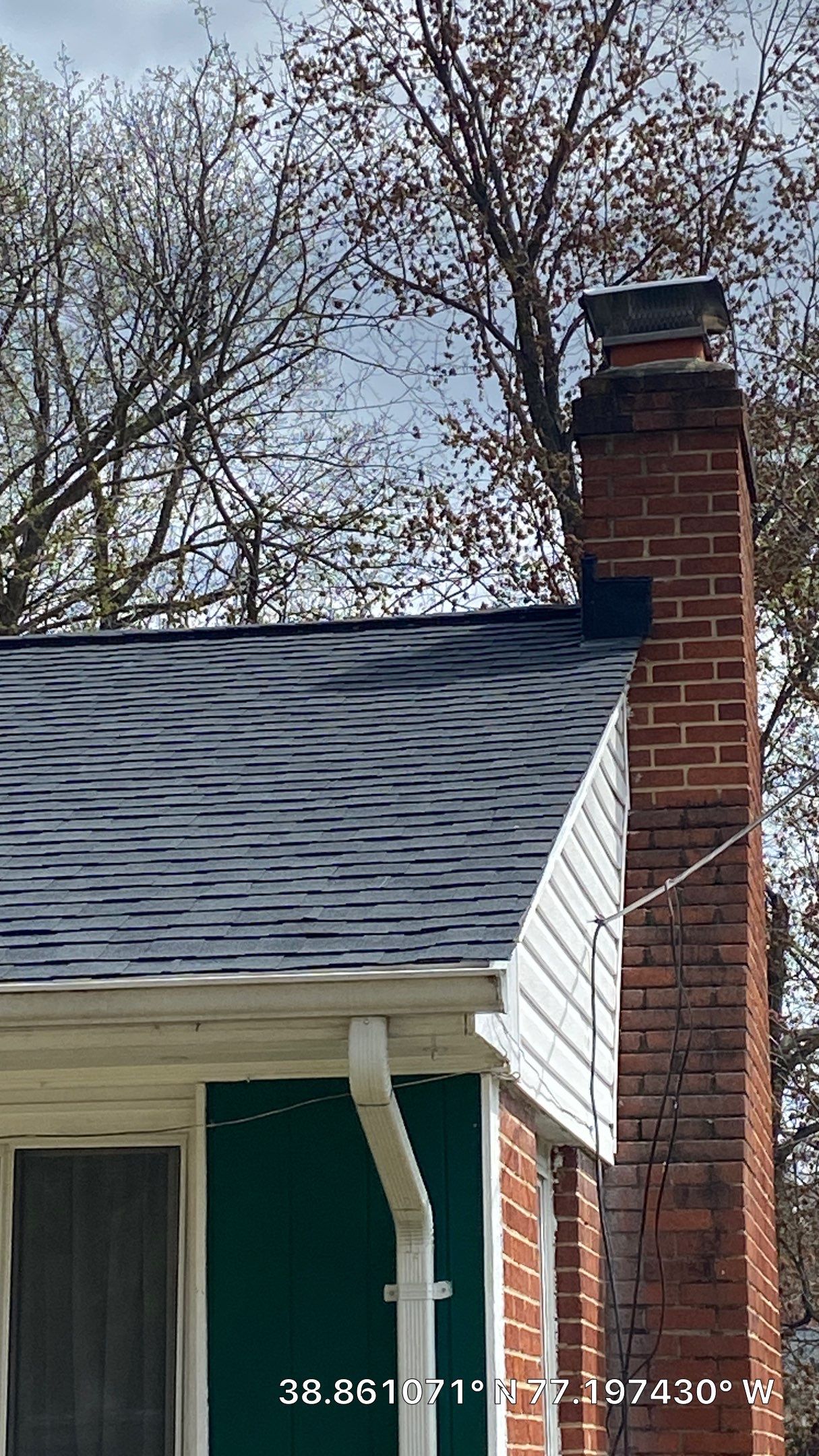 Falls Church - Certainteed Landmark Charcoal Black Roof Project by RM Banning, Inc.