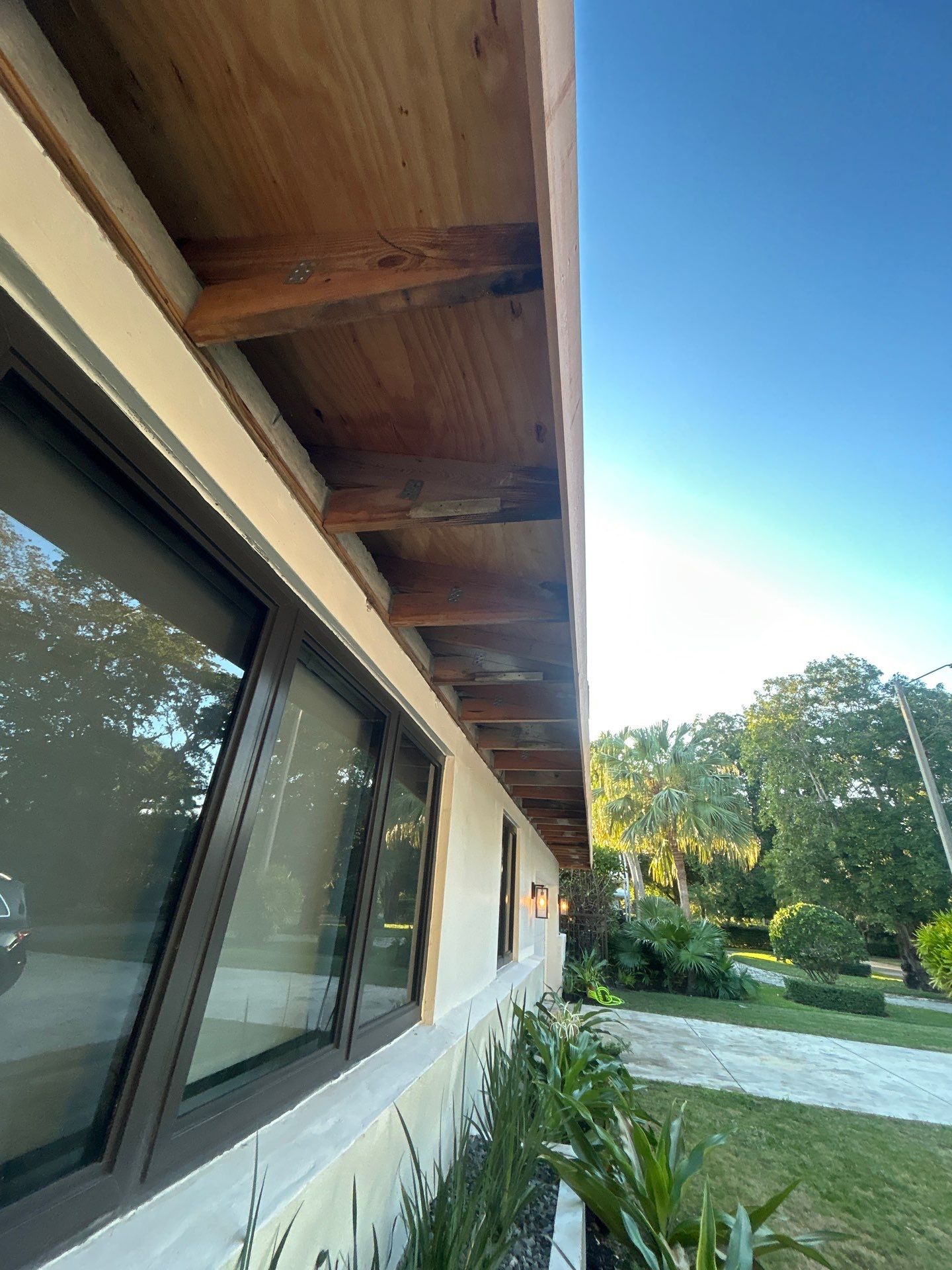 Project by T&S ROOFING SYSTEMS, INC. by T&S ROOFING SYSTEMS, INC.