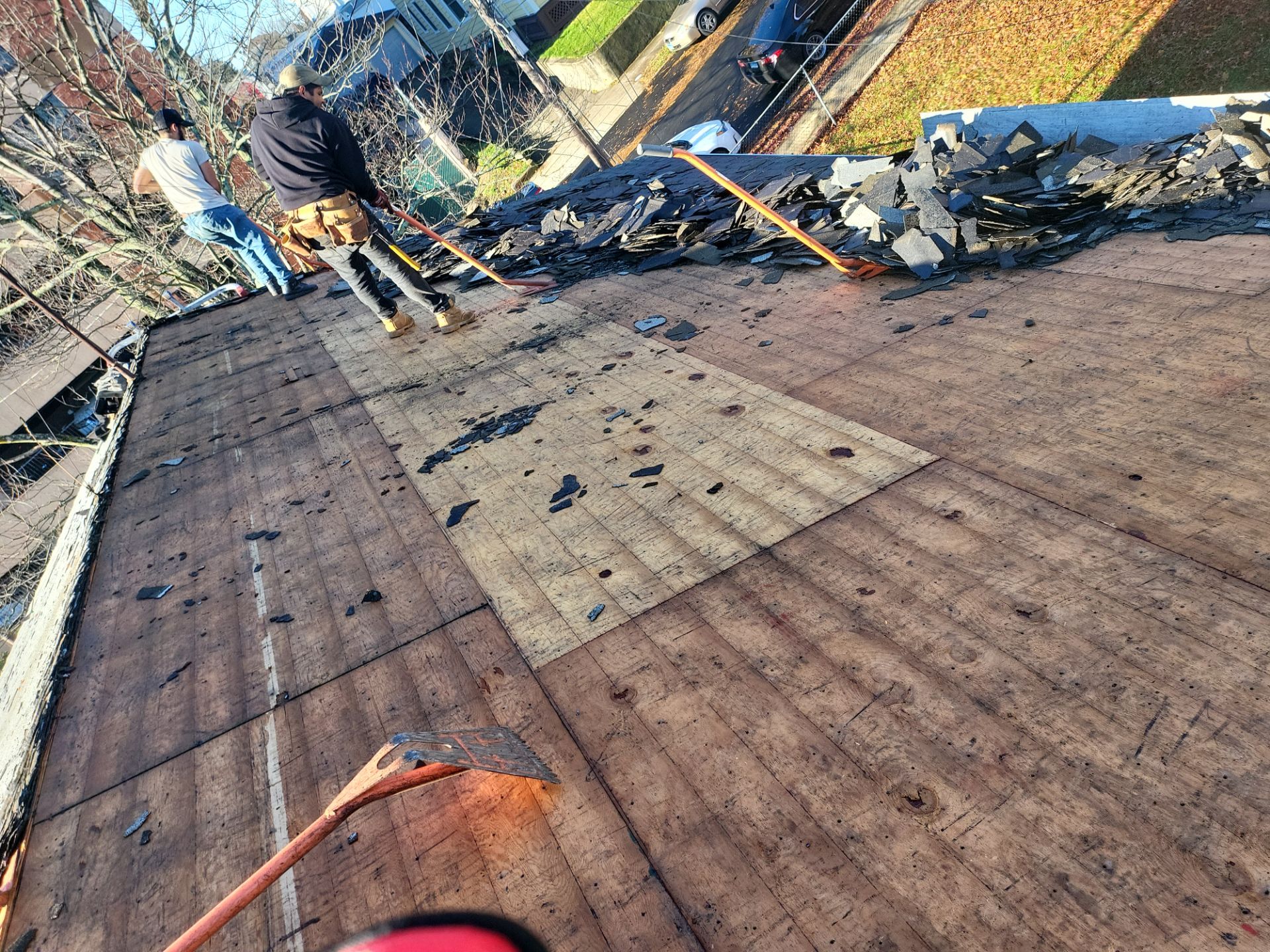 Residential Roofing Installation using Owens Corning TruDefinition Slatestone Gray by A Plus Exterior