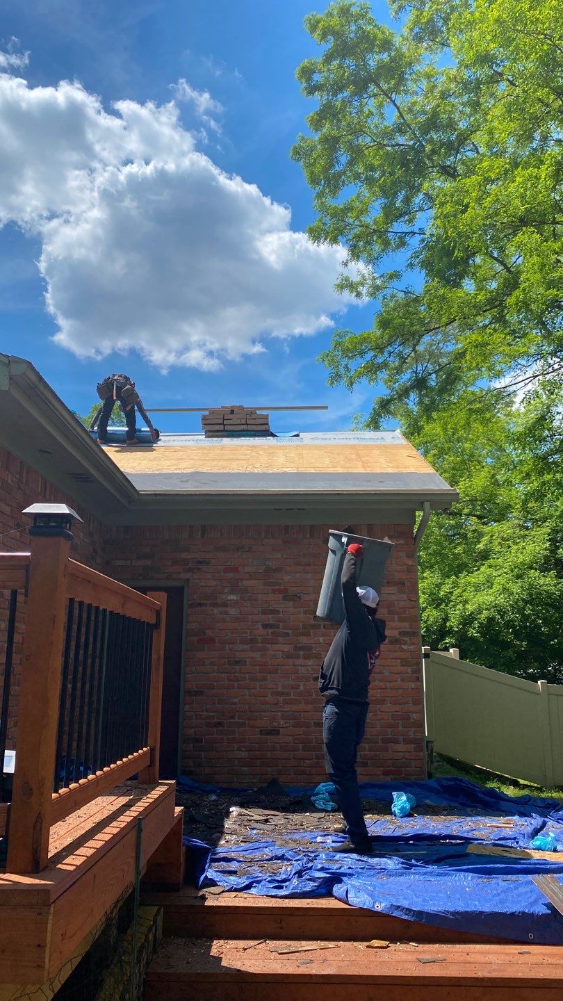 Siding Replacement using CertainTeed Restoration Classic D5 by 180 Contractors