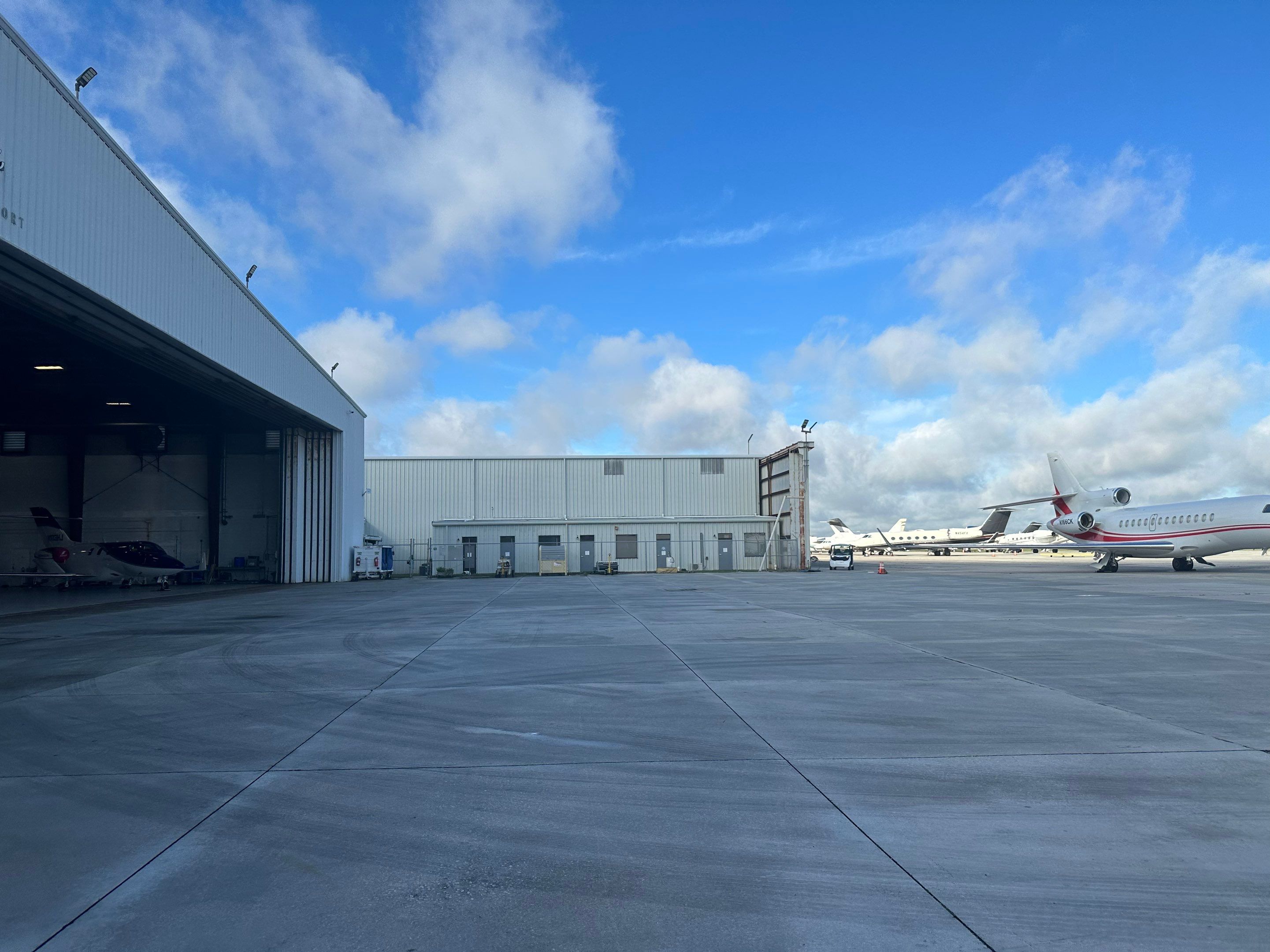 West Palm Beach Airport – Fiber Optic & Point-to-Point Wireless Bridge Network Installation by TeleCommPro