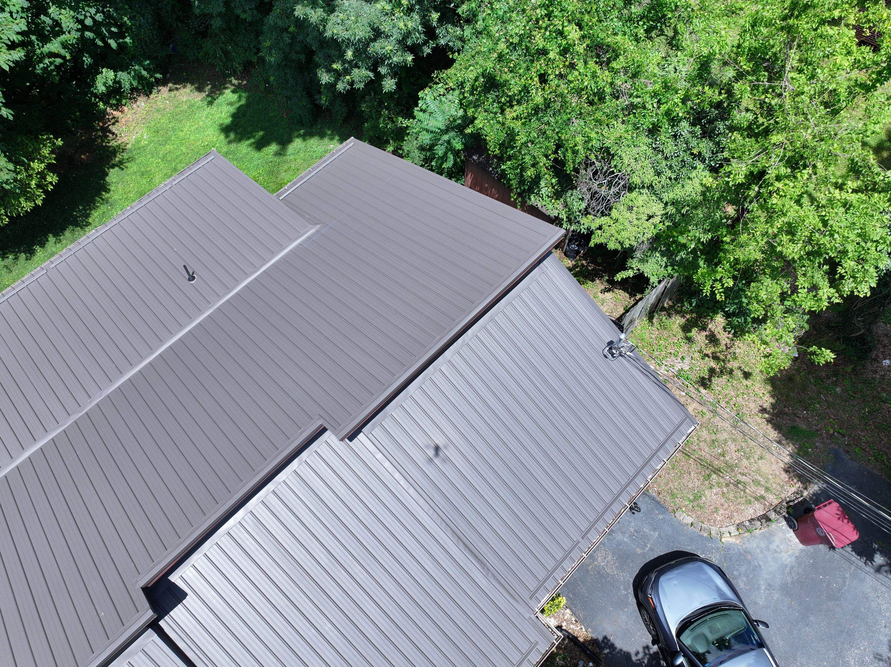 Boggs Residence by Omnia Roofing