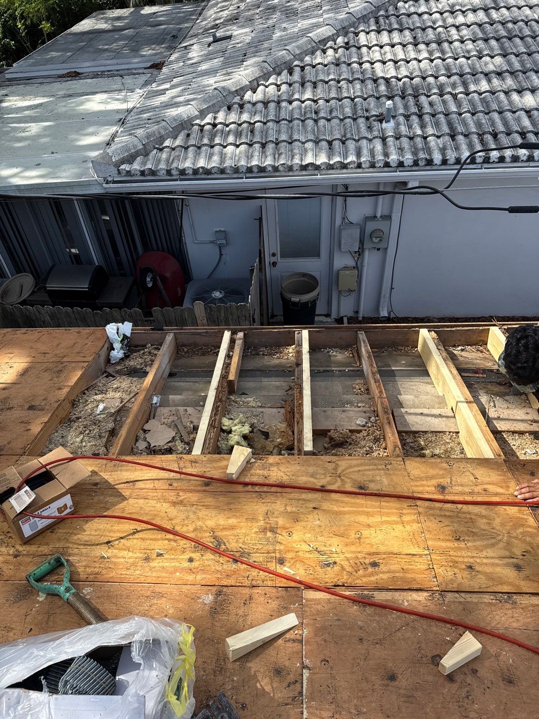 Project in Clearwater 33763 by Mitchell Roofing Company LLC 