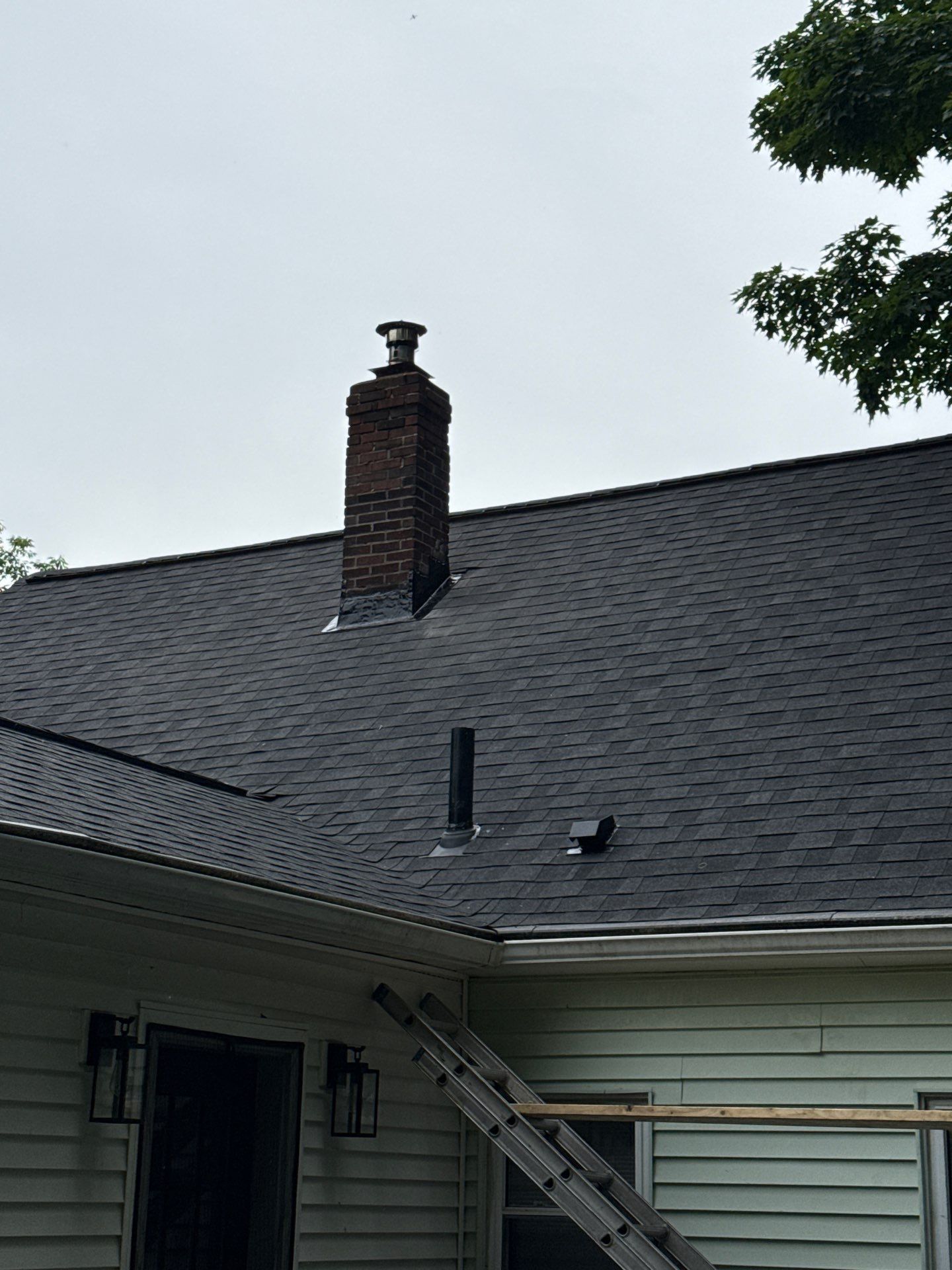 Bold New Look for a Newburyport Home — Full Roof Replacement in Onyx Black by JOHNNYS PRO