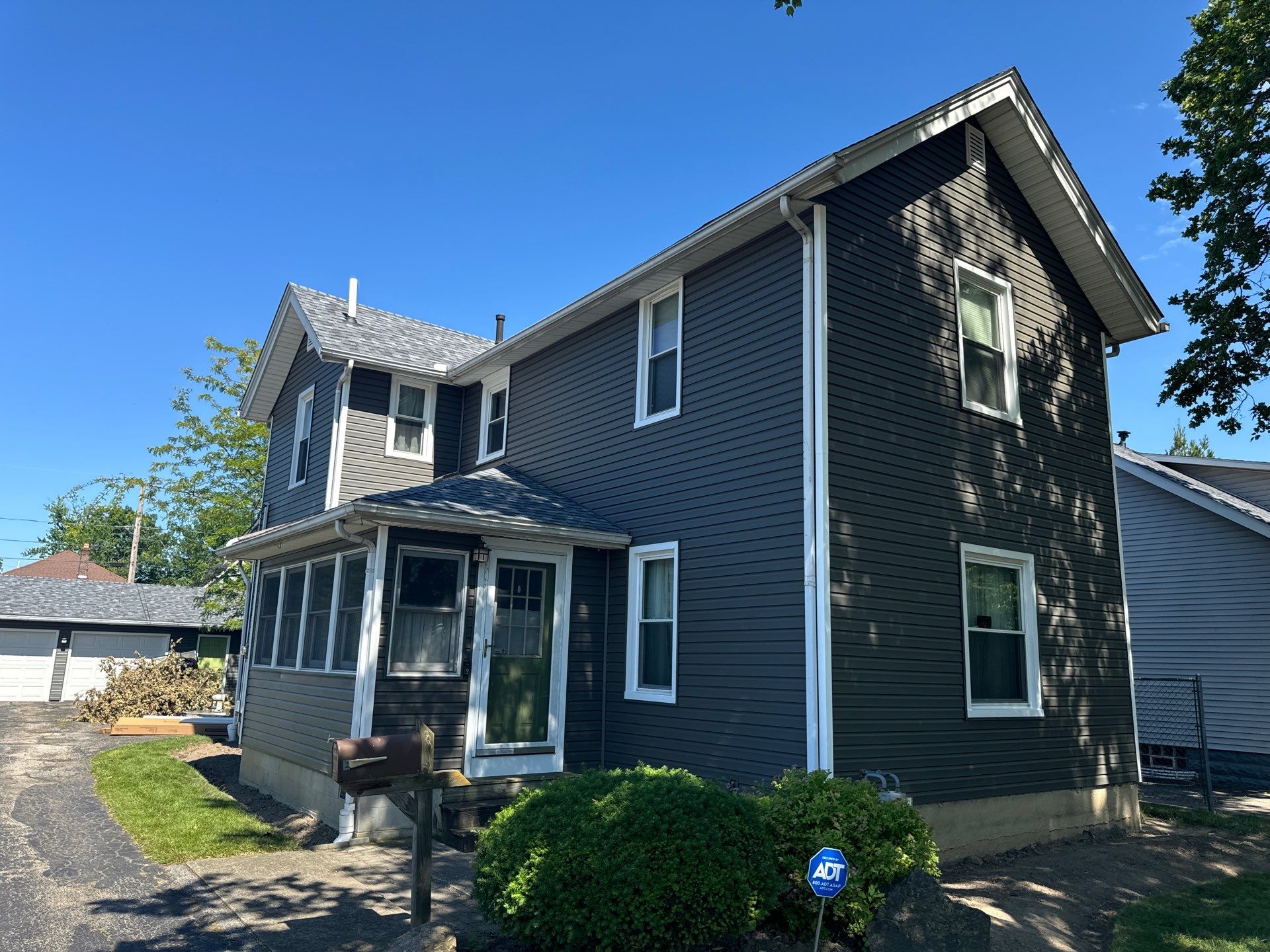 Roof and Siding Replacement by Homestyle in Lorain by Homestyle Home Improvements (HHI)