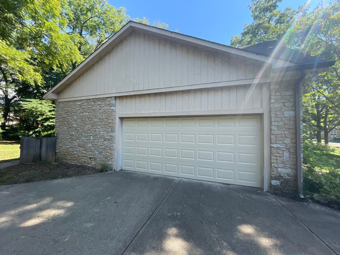 Seabreeze Roof Replacement, Exterior Siding and trim repairs and paint by 317 Roofing & Restorations