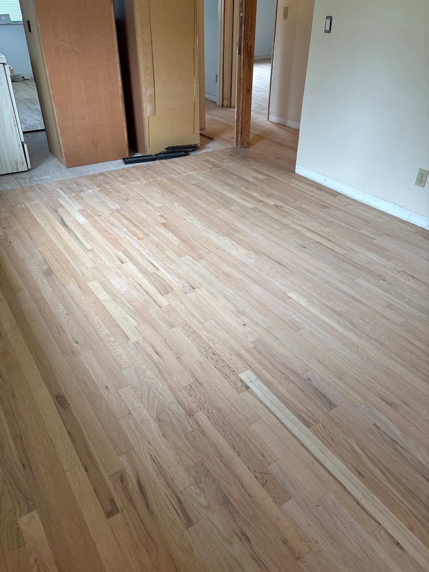 Red Oak Hardwood Floor Installation and Refinishing in Cincinnati by Footprints Floors Kentucky