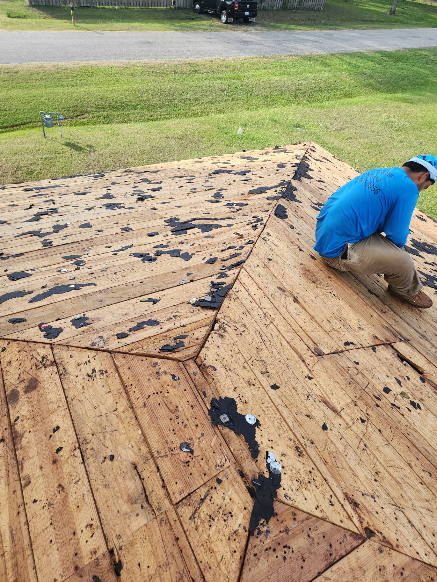 Residential Roofing Installation using Owen's Corning Duration (Lifetime) Shingles by Roof Repair Company