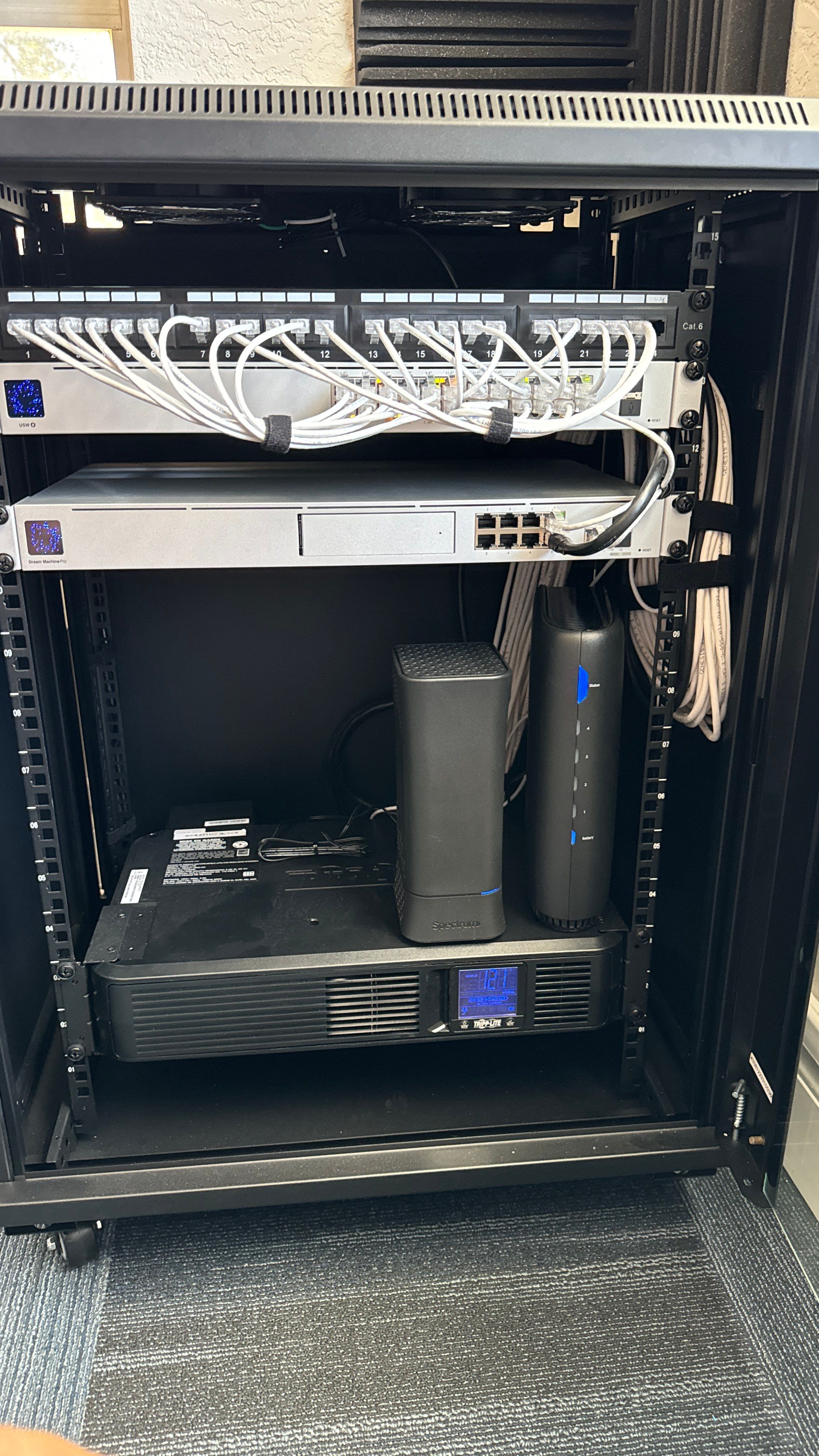 Commercial Networking Upgrade – Stellar Transportation – Melbourne, FL by TeleCommPro