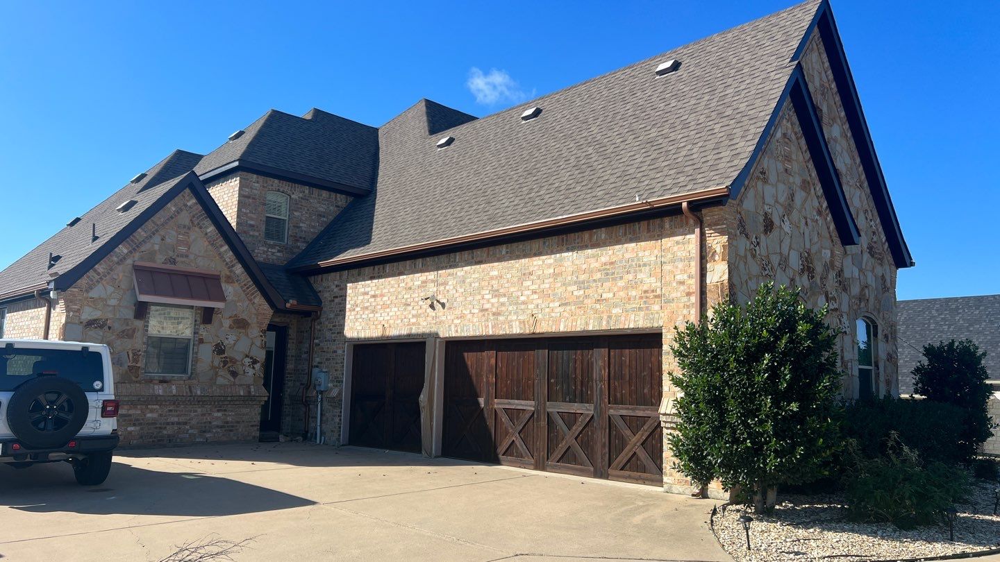 Exterior Painting: Trim & Siding by Nomad Painting