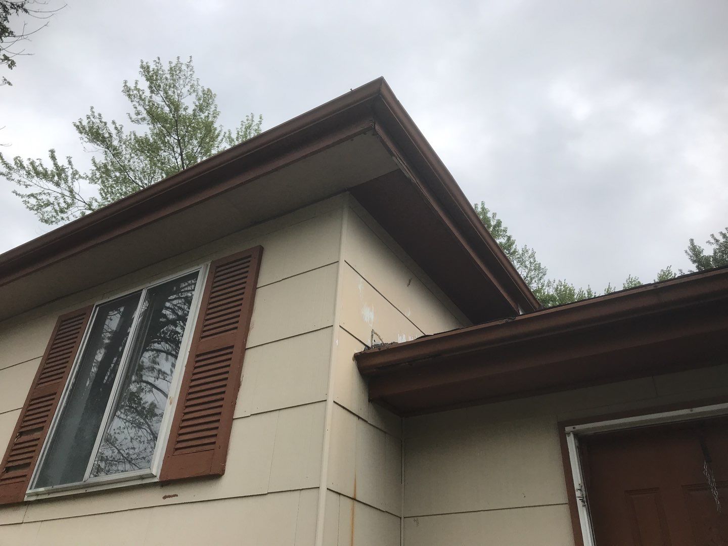Siding Installation using Exterior Portfolio Vinyl Siding by EEC  Windows, Siding & Roofing 