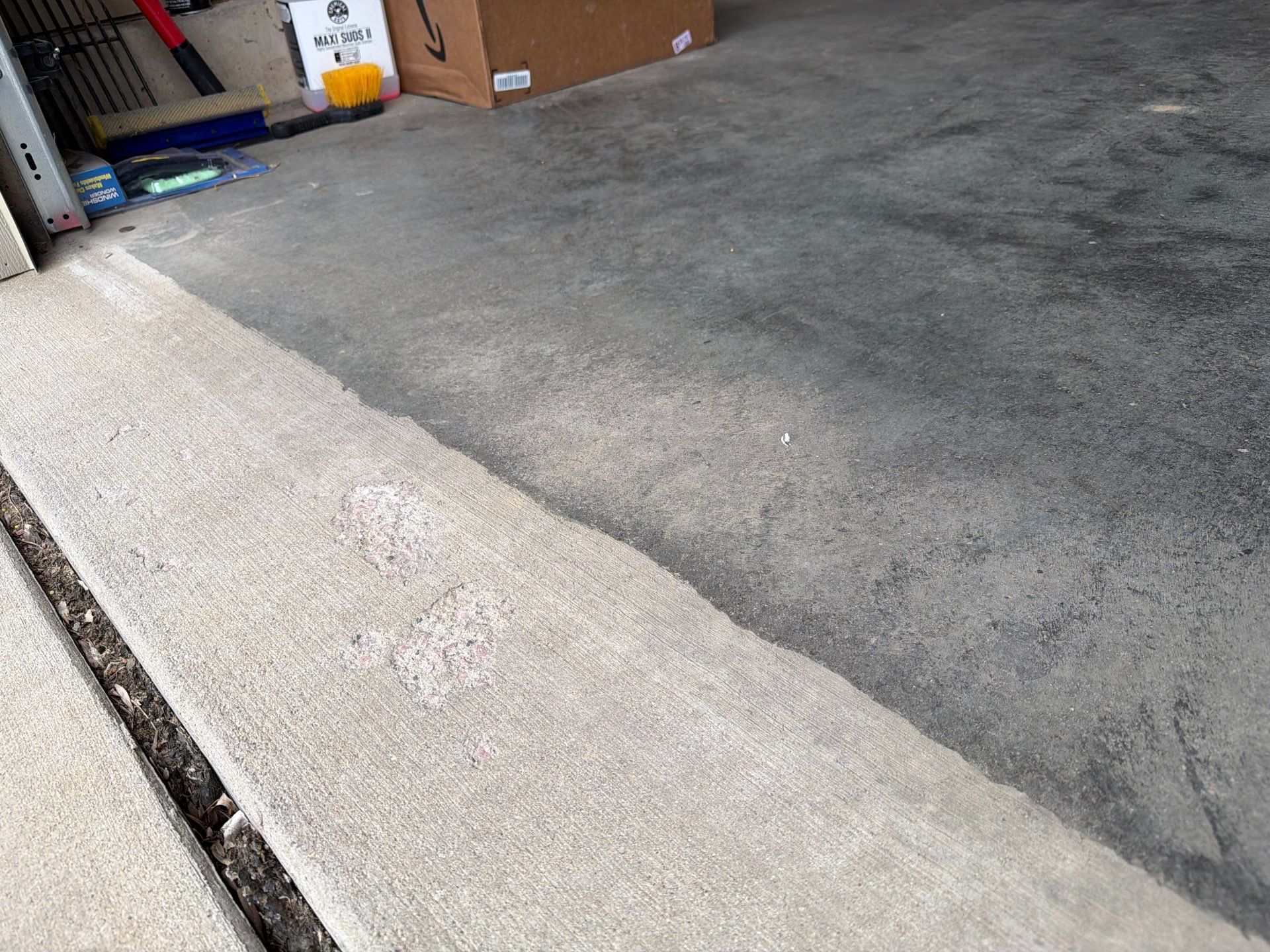 Garage Floor Coating in Tea, South Dakota by Select Painting, Coatings & Garage Cabinets