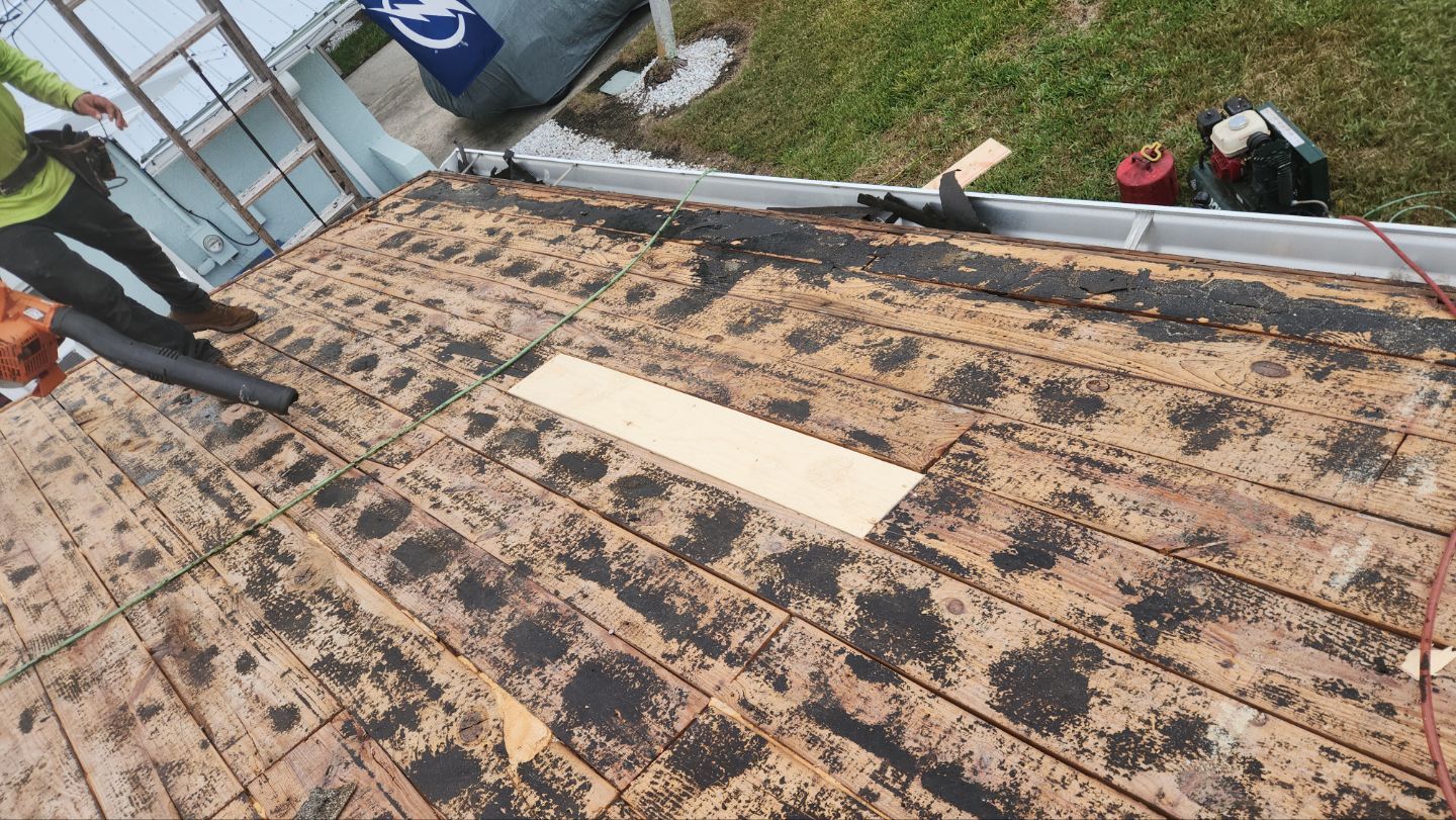 Project in St. Petersburg 33703 by Mitchell Roofing Company LLC 