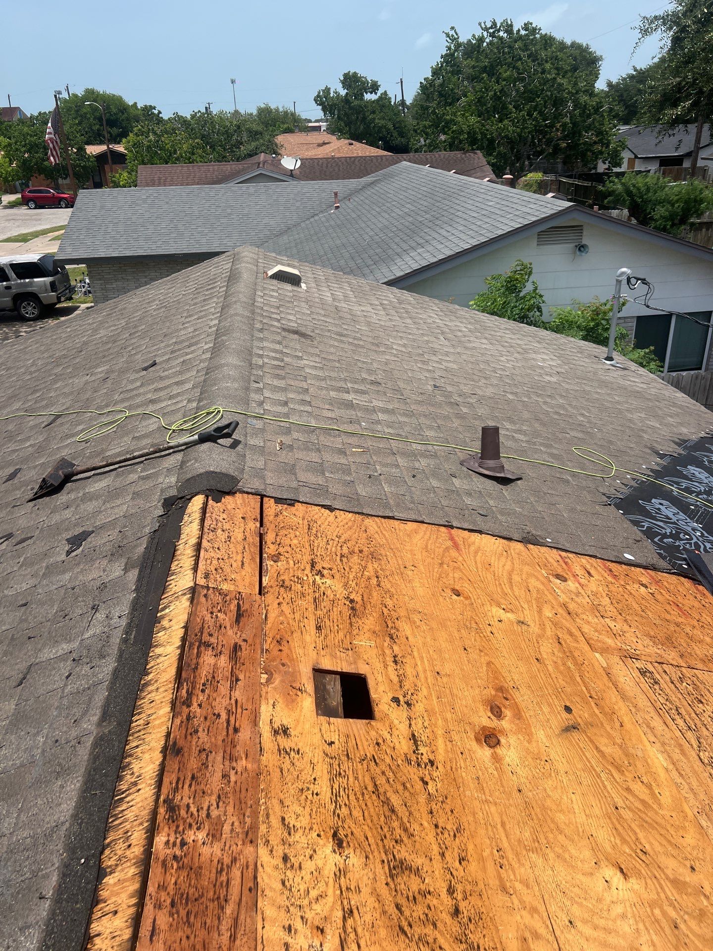 Screened in, on Spicewood by Bayfront Roofing and Construction