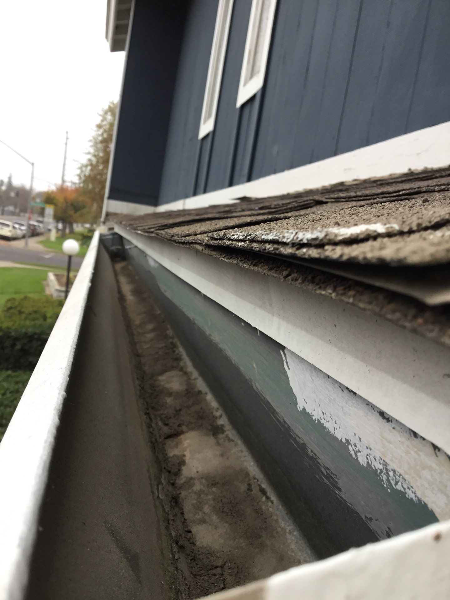 Clean gutter after photo in CA.
