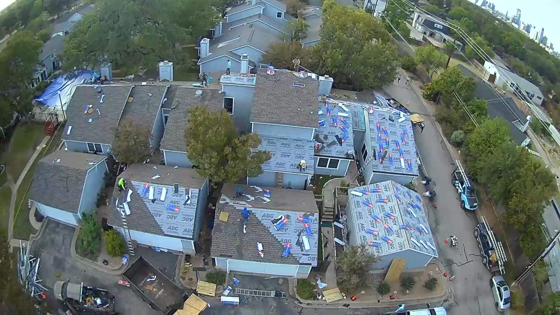 GAF HDZ - Weathered Wood by Elite Roofing LLC