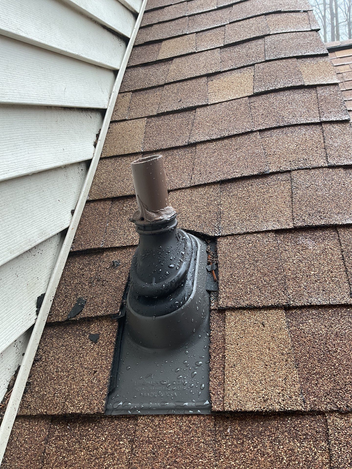 Springfield CertainTeed Landmark in Resawn Shake by RM Banning, Inc.