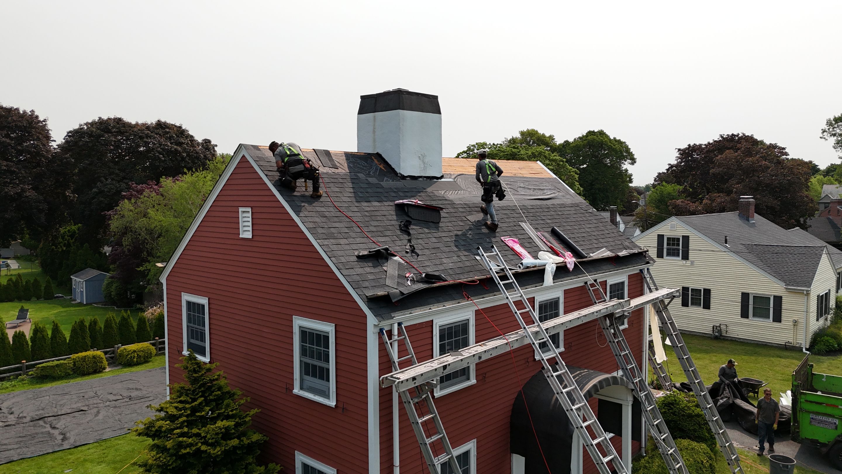 Full Roof Replacement in Salem, MA – Owens Corning Duration, Onyx Black by JOHNNYS PRO