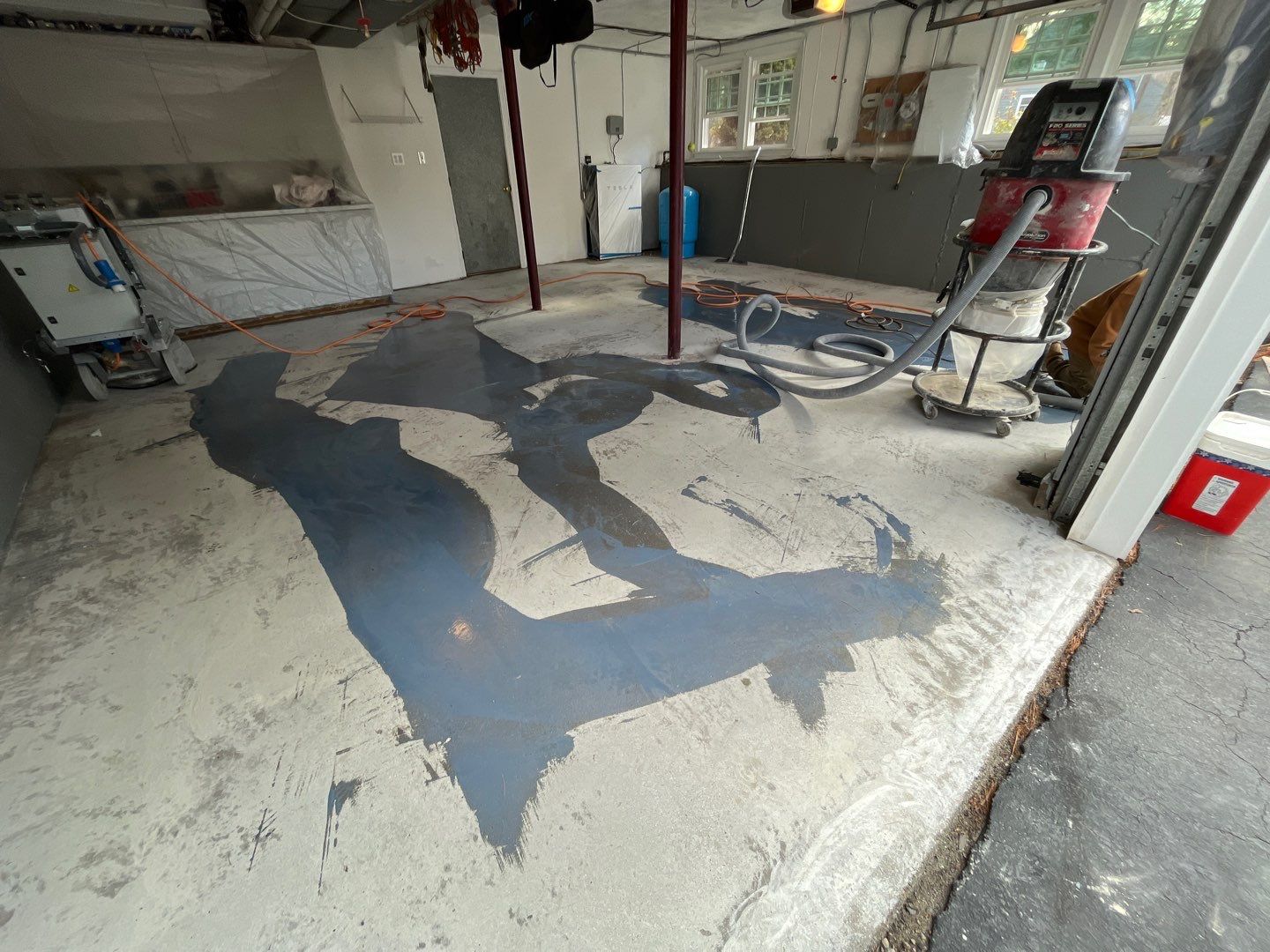 Garage in Westford, MA 01886 by Symphony Concrete Coatings