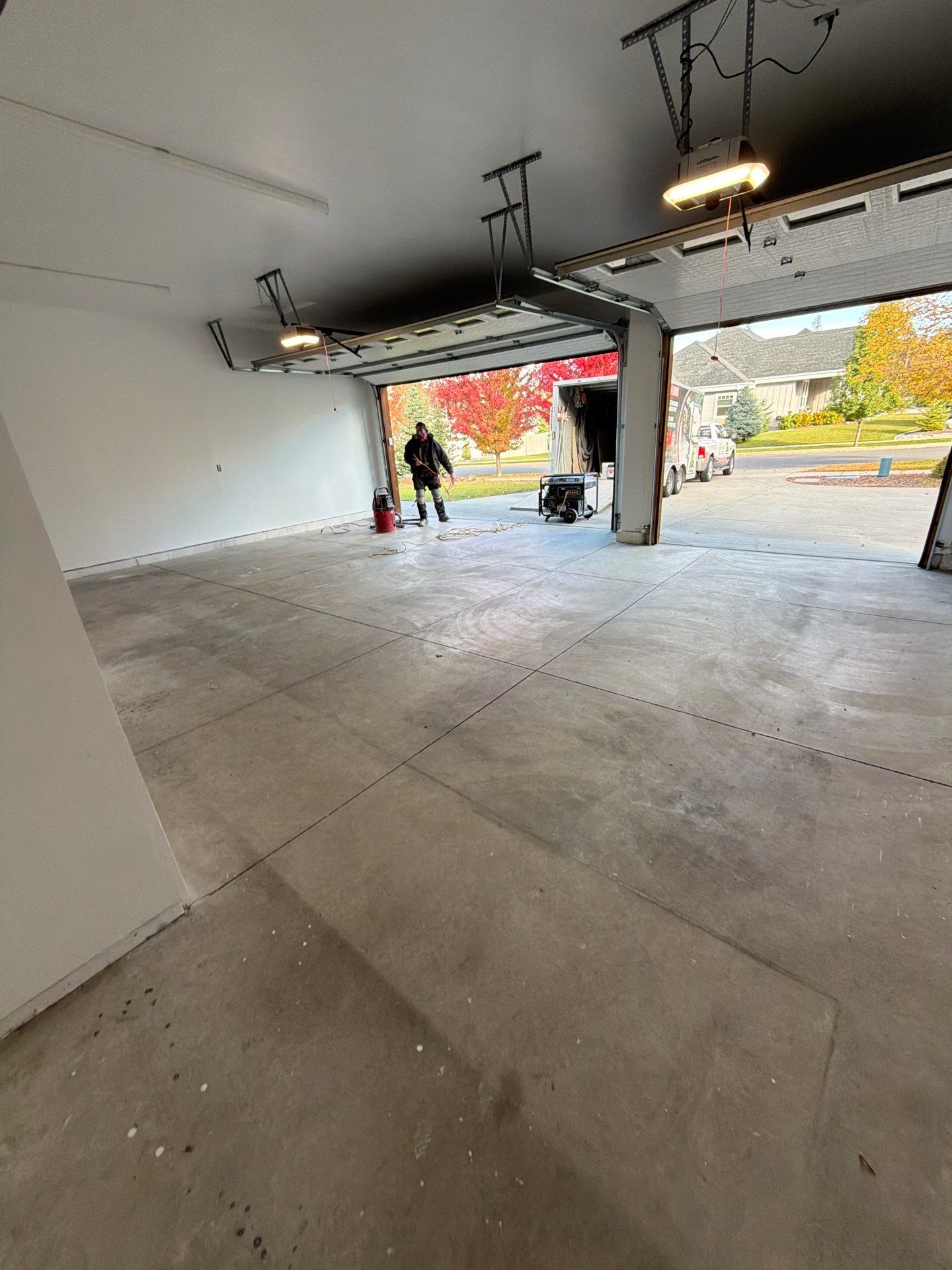Polyaspartic Garage Floor Coating with Vinyl Flakes in Hayden by Croc Coatings, LLC