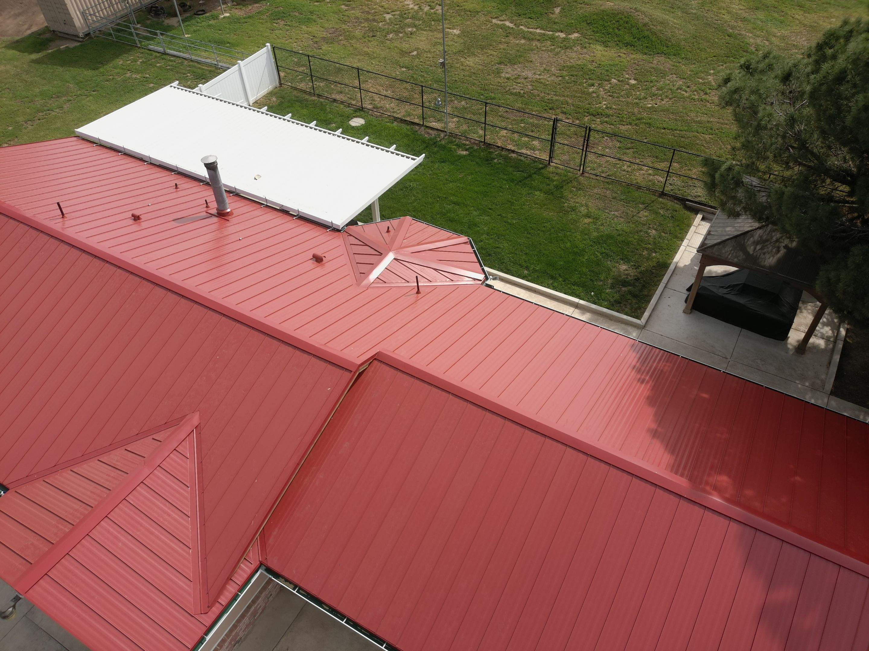 Metal Roofing by Straight Edge Roofing Inc