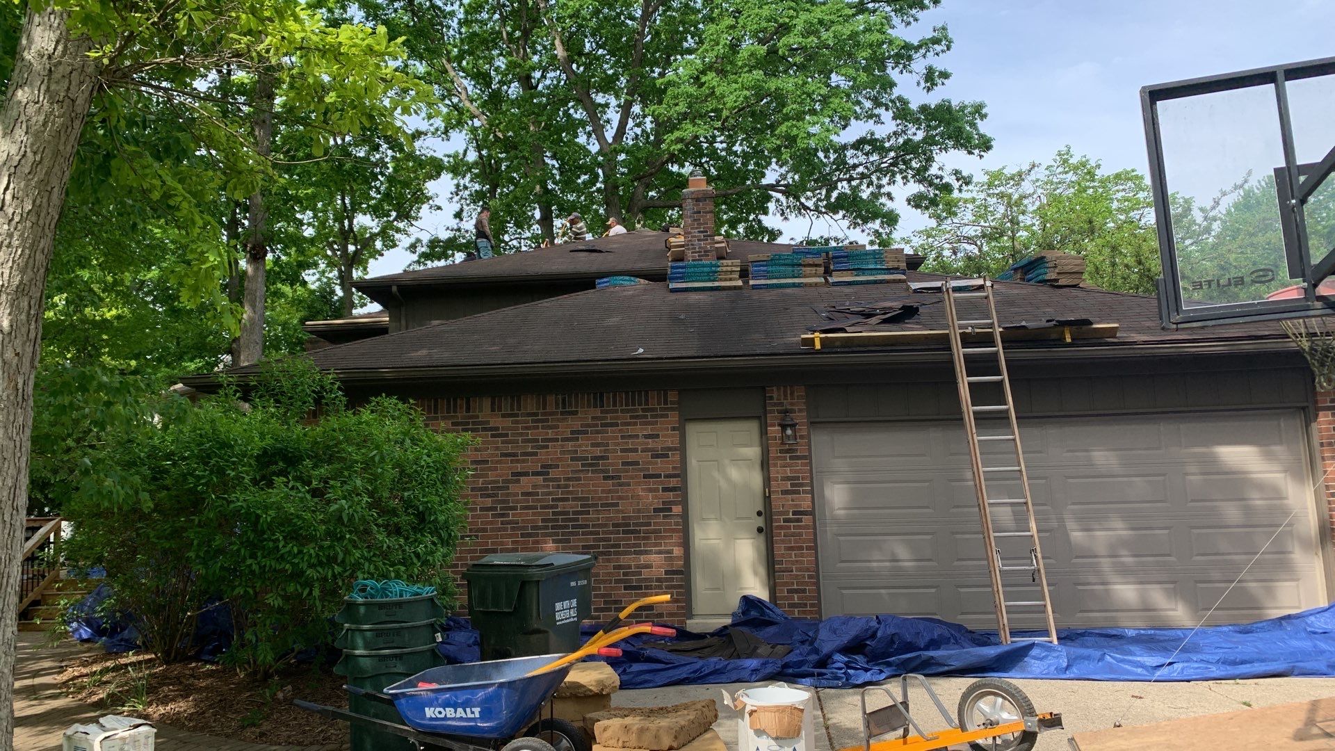 Roof Replacement using CertainTeed Landmark by 180 Contractors