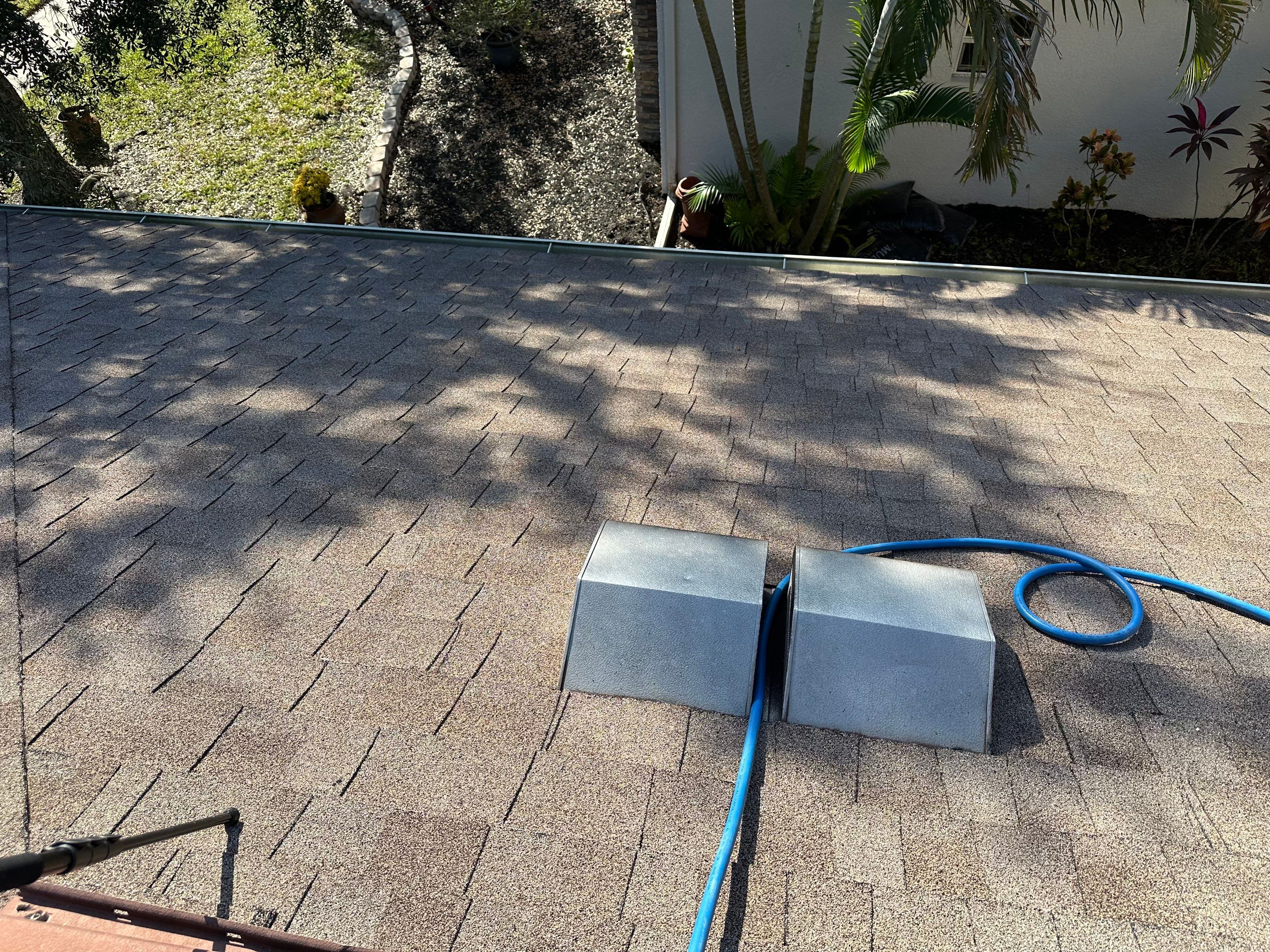 House Wash, Roof Cleaning & more Oakleaf Hammock, Ellenton, FL | Sunshine AquaWash by Sunshine AquaWash