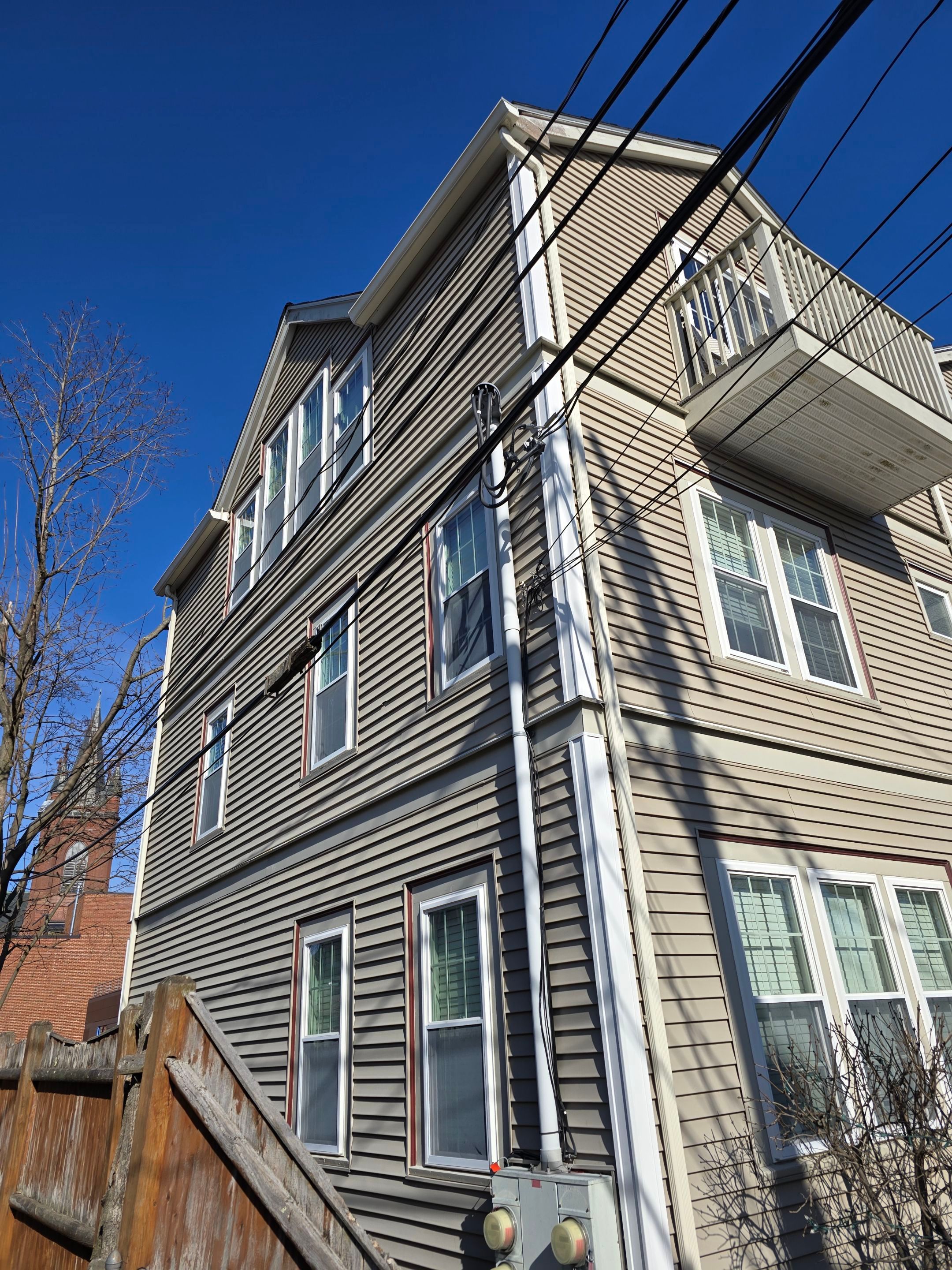 Vinyl siding and Entry Doors inn  Watertown, MA by UBrothers Construction