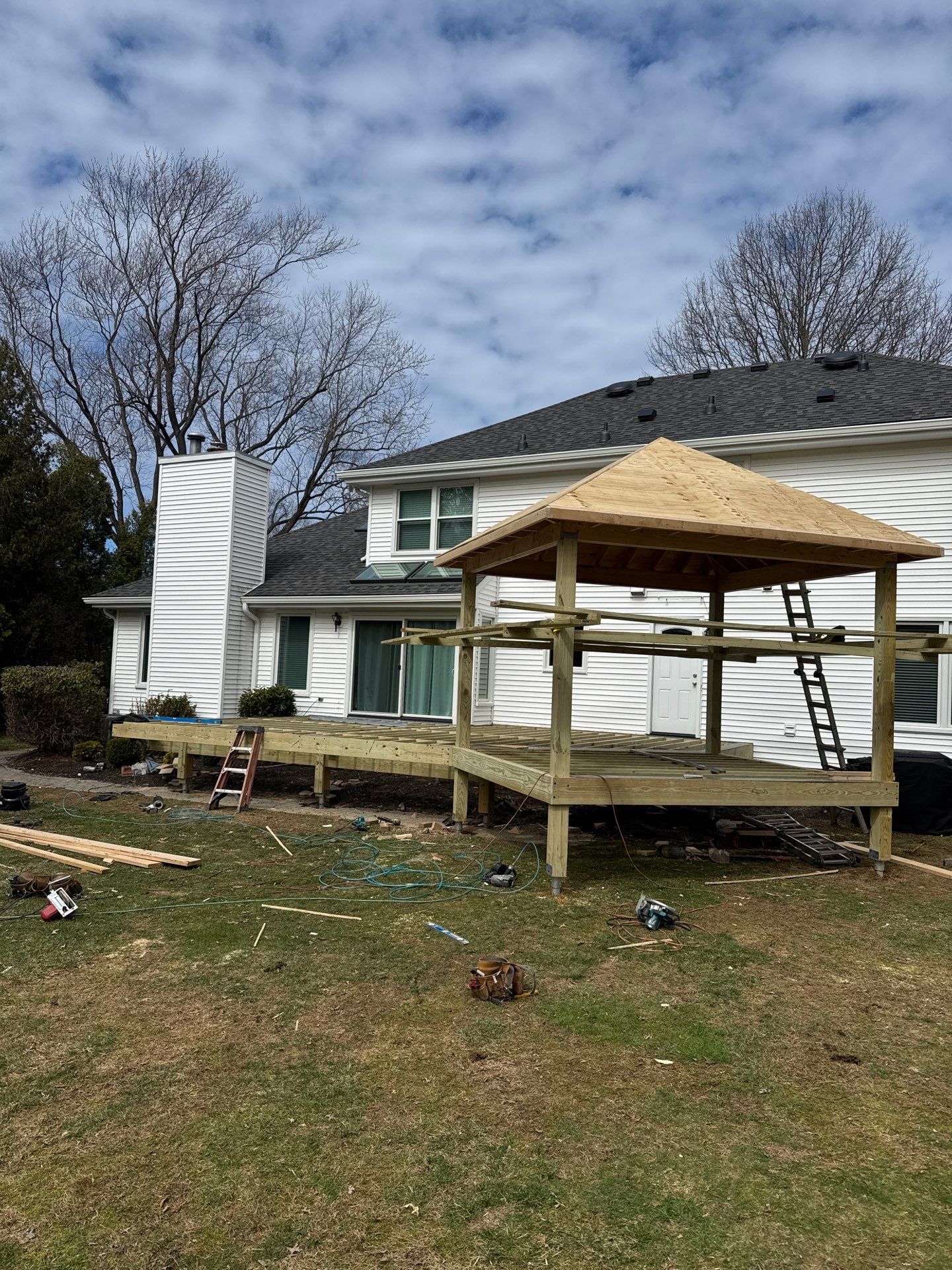 New Deck in Holmdel, New Jersey by deck guardian