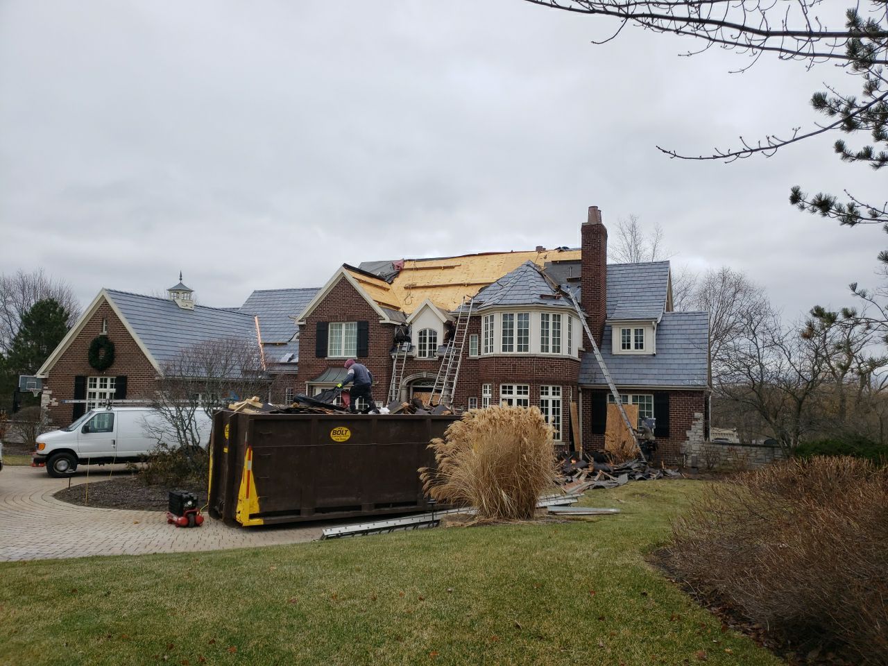 DaVinci Bellaforte Slate Installation with Copper Valleys by Custom Installations, Inc.