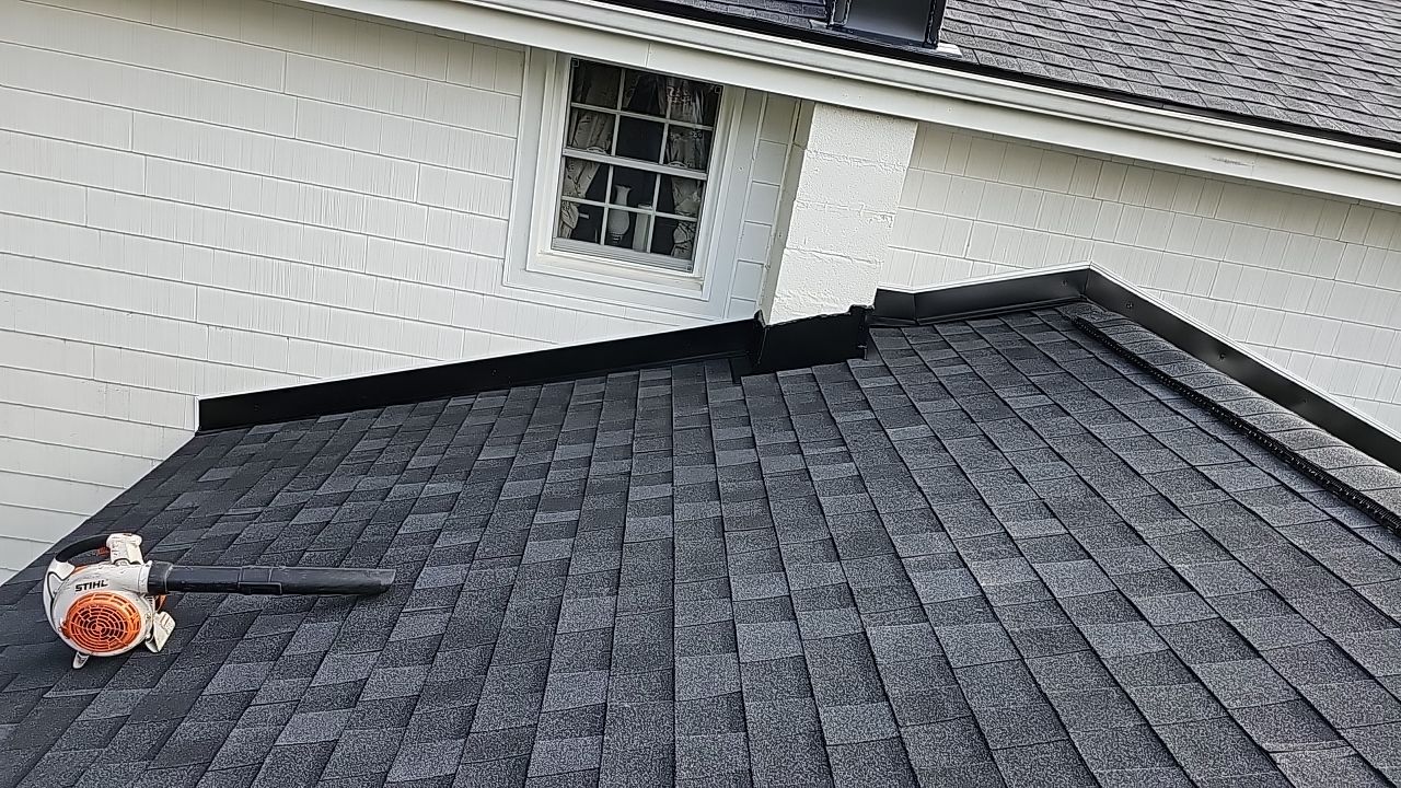 ATLAS PINNACLE COLOR: BLACK SHADOW by Eagle Eye Roofing