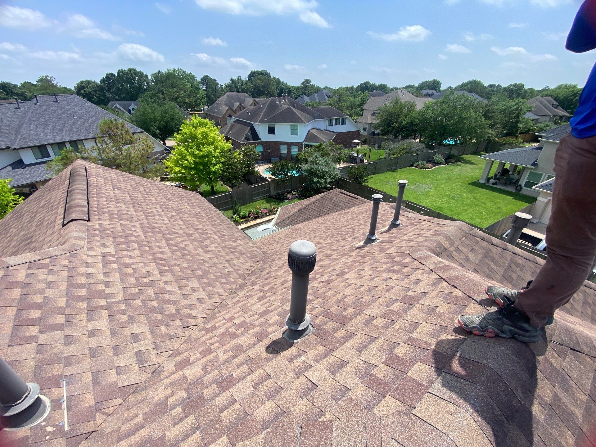 Hail Damage using Owen's Corning Duration (Lifetime) Shingles by Roof Repair Company