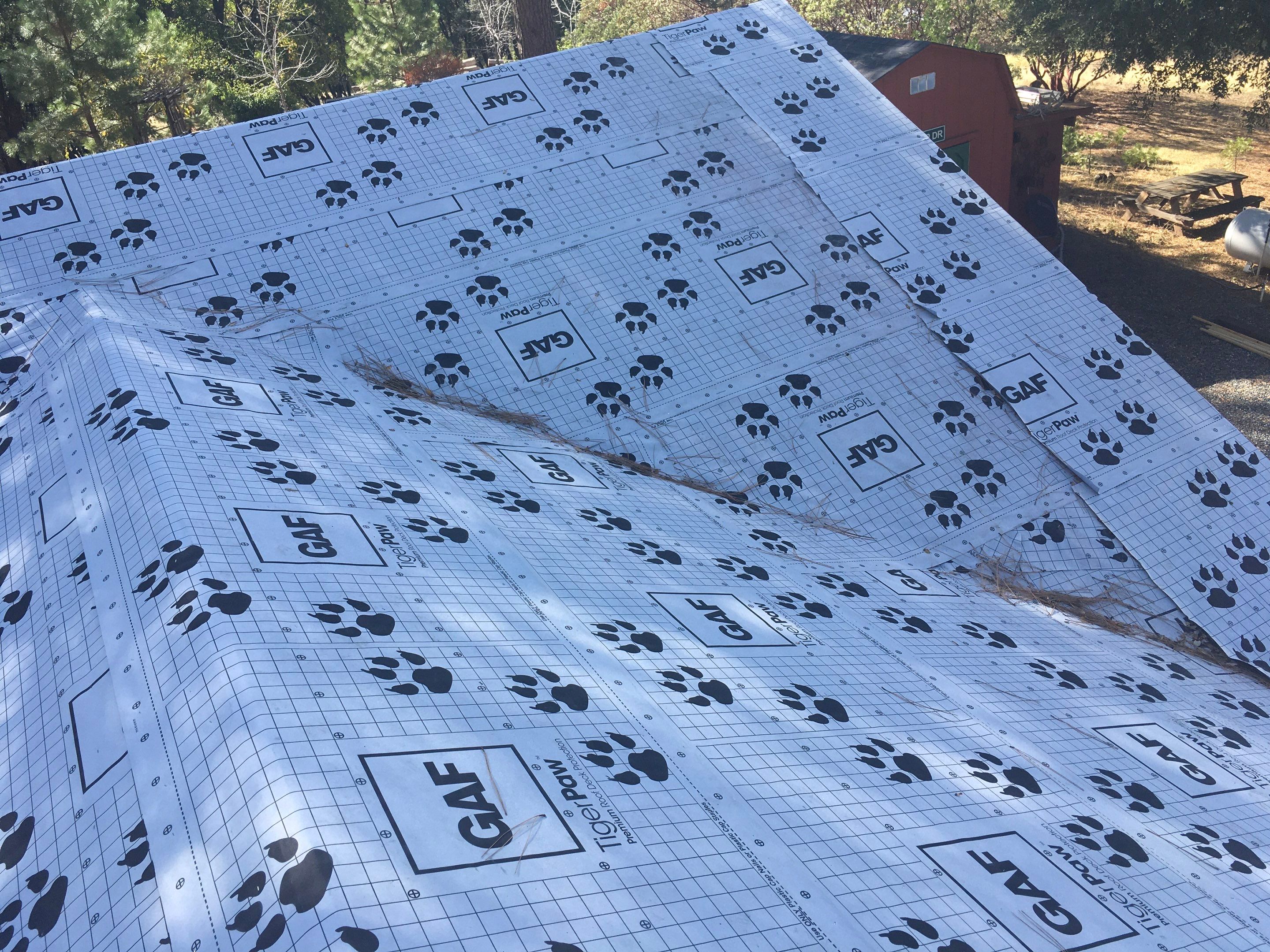 Metal roofing installation using Standing seam metal roofing system by Straight Edge Roofing Inc