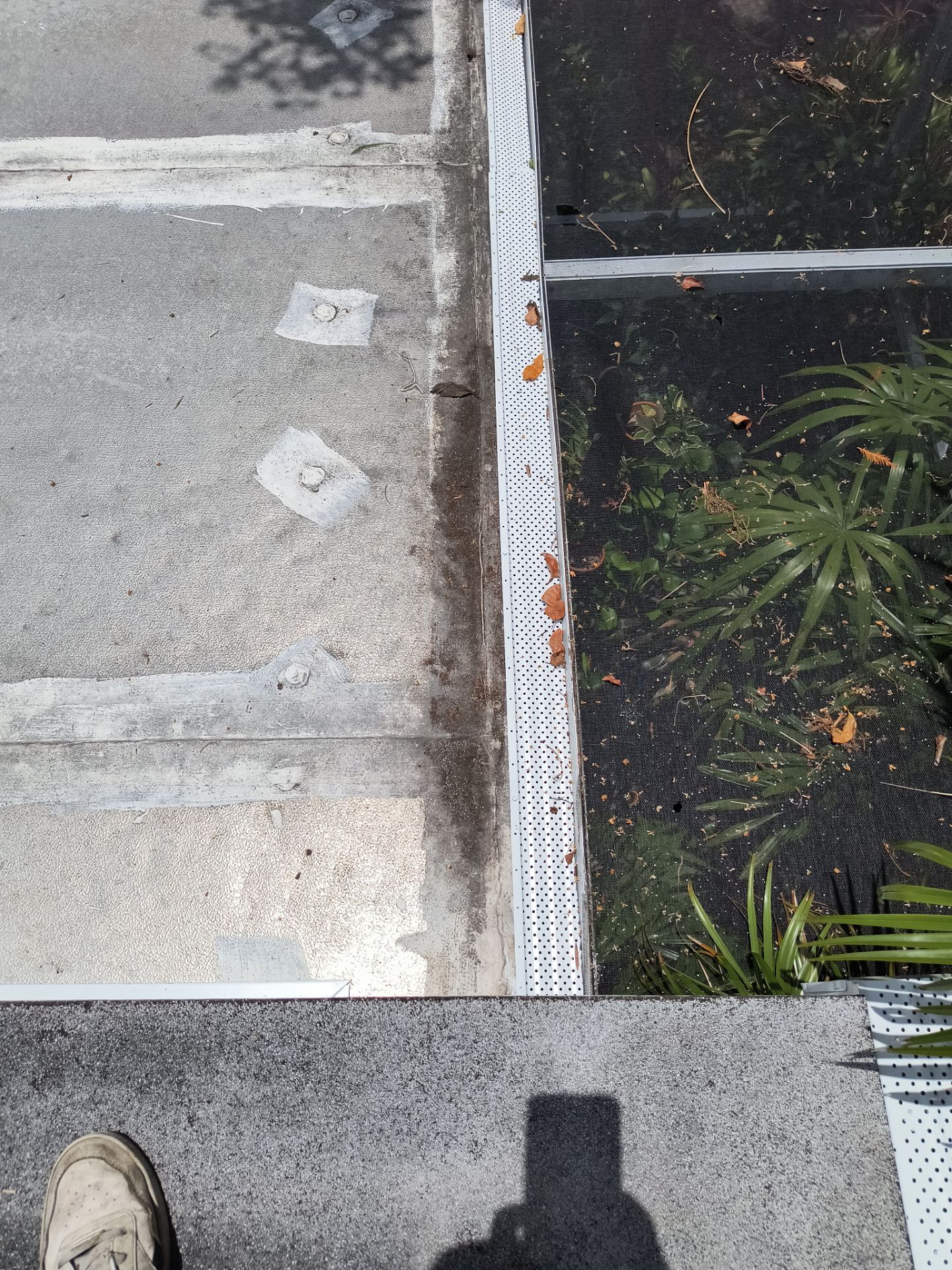 White 6-Inch Seamless Gutters in Sarasota FL by Gutter Professors