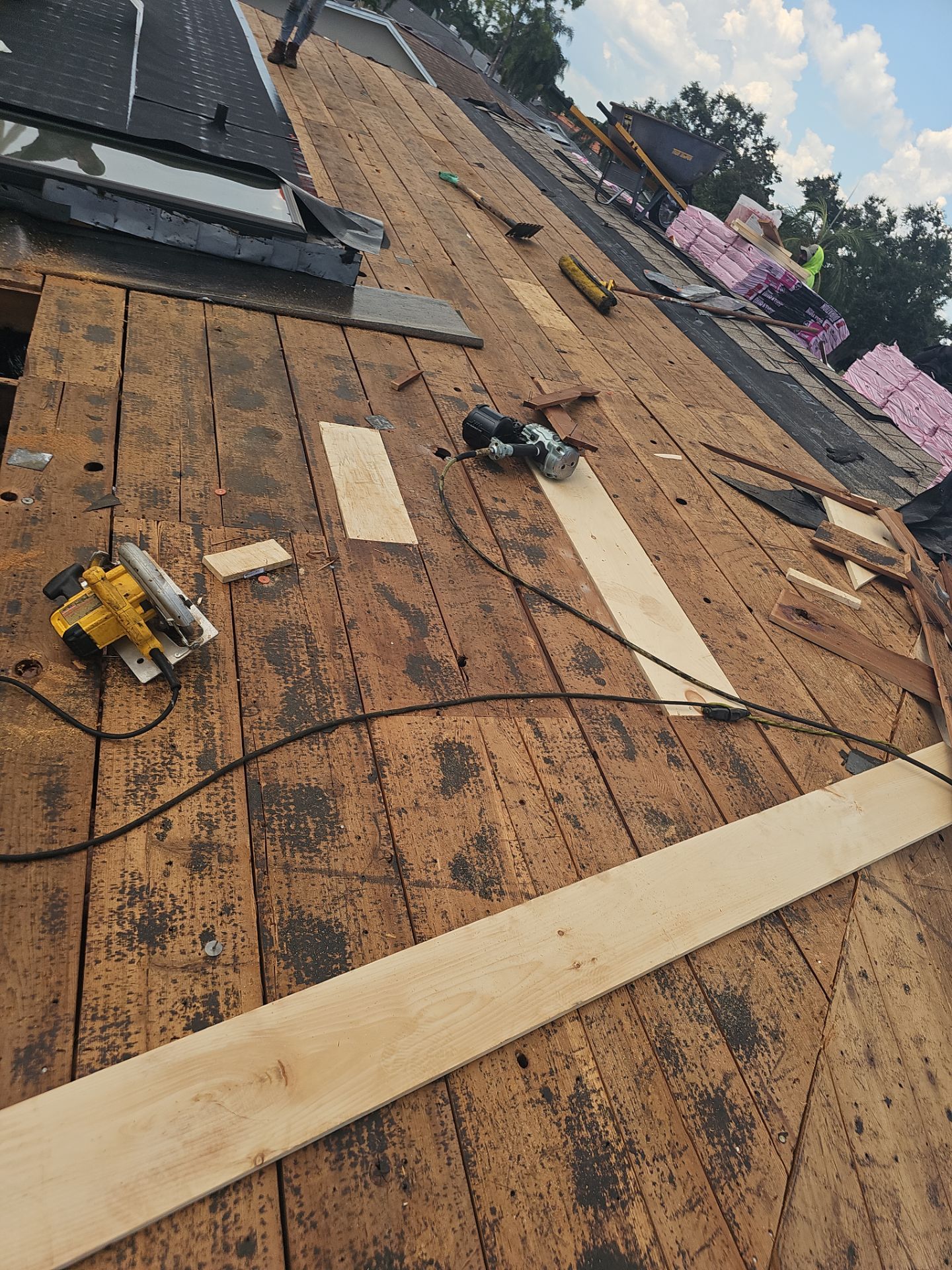 Project in St. Petersburg 33702 by Mitchell Roofing Company LLC 