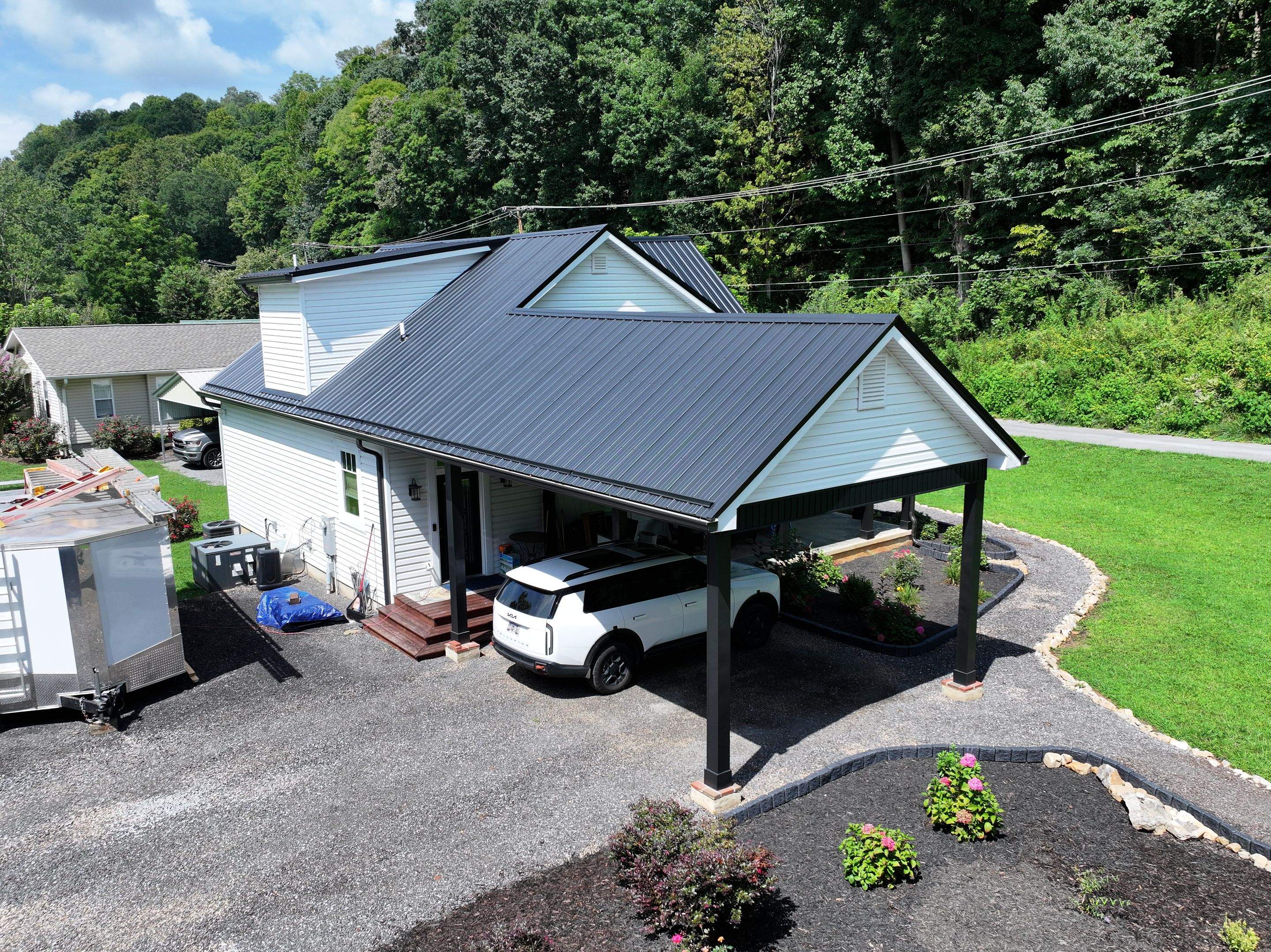 Kiser Residence by Omnia Roofing