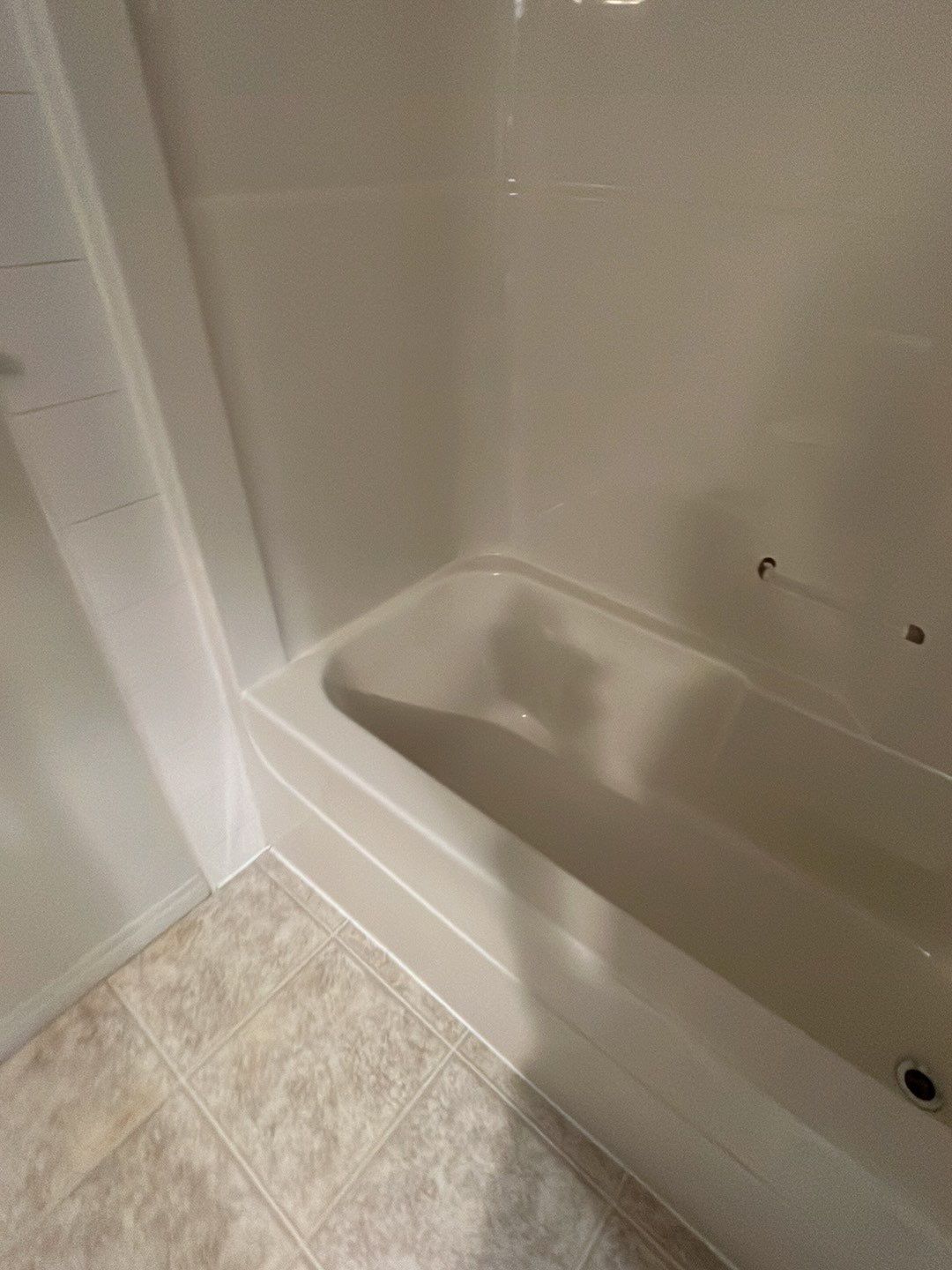 Moveout Clean - Very dirty by Tidyups Cleaning Service Inc
